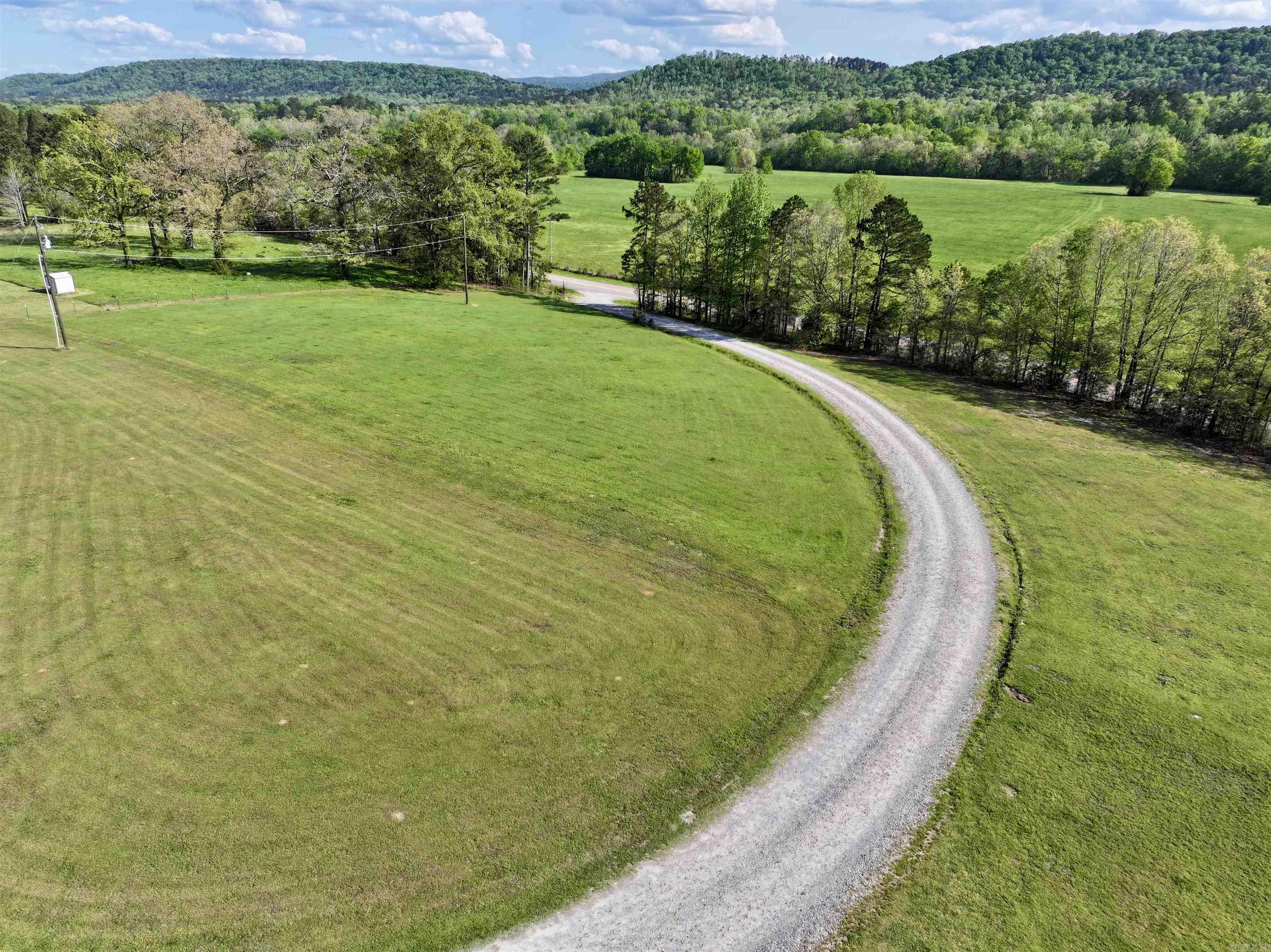 461 Southfork  Mount Ida, AR