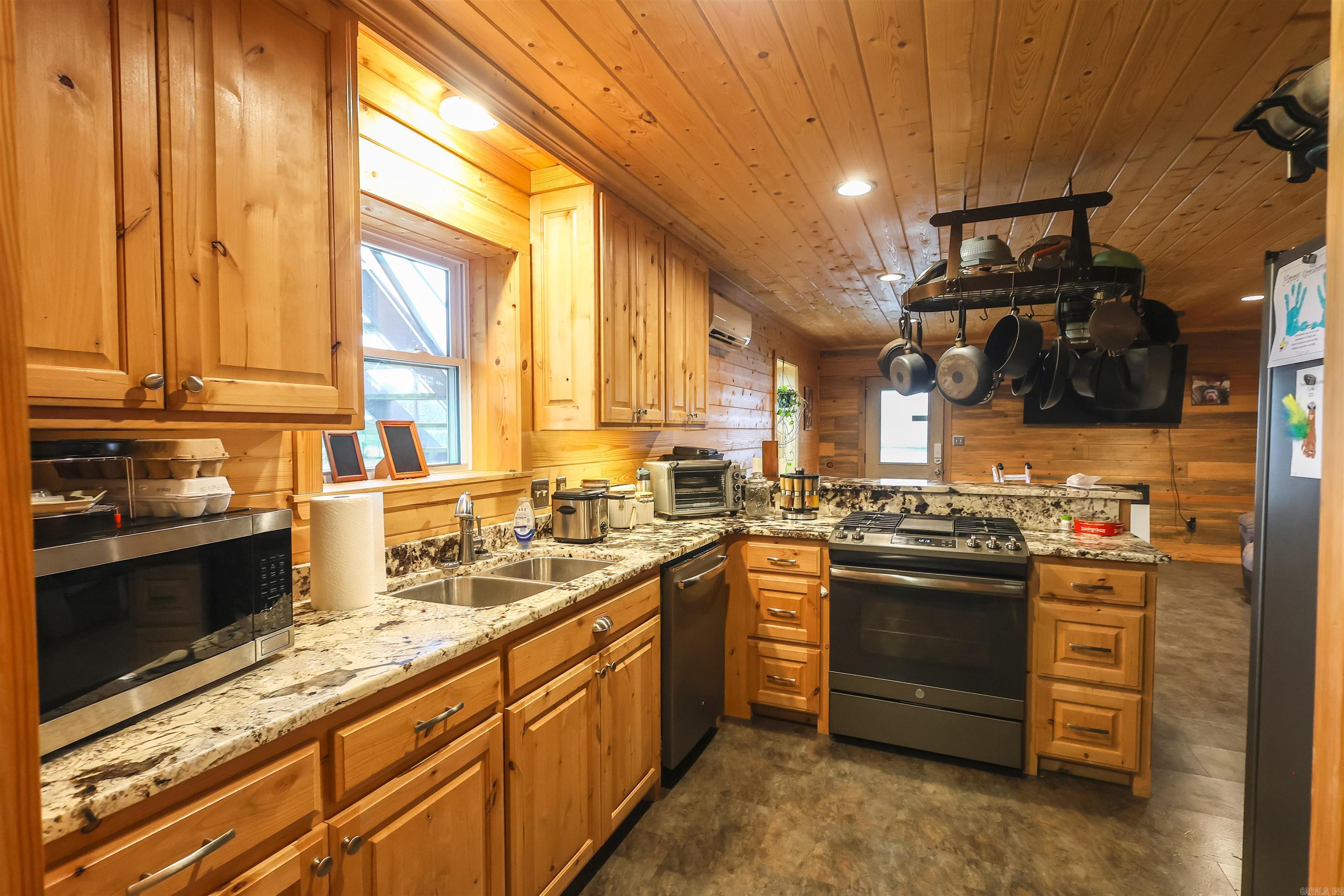 461 Southfork  Mount Ida, AR