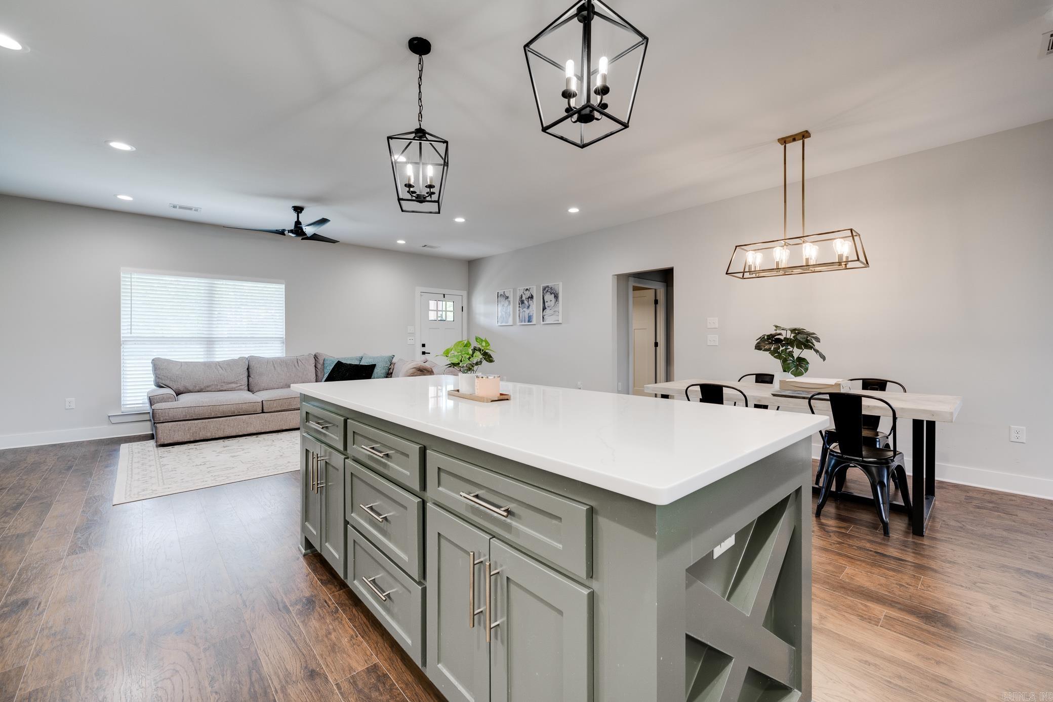 422 HWY 225 W  Greenbrier, AR