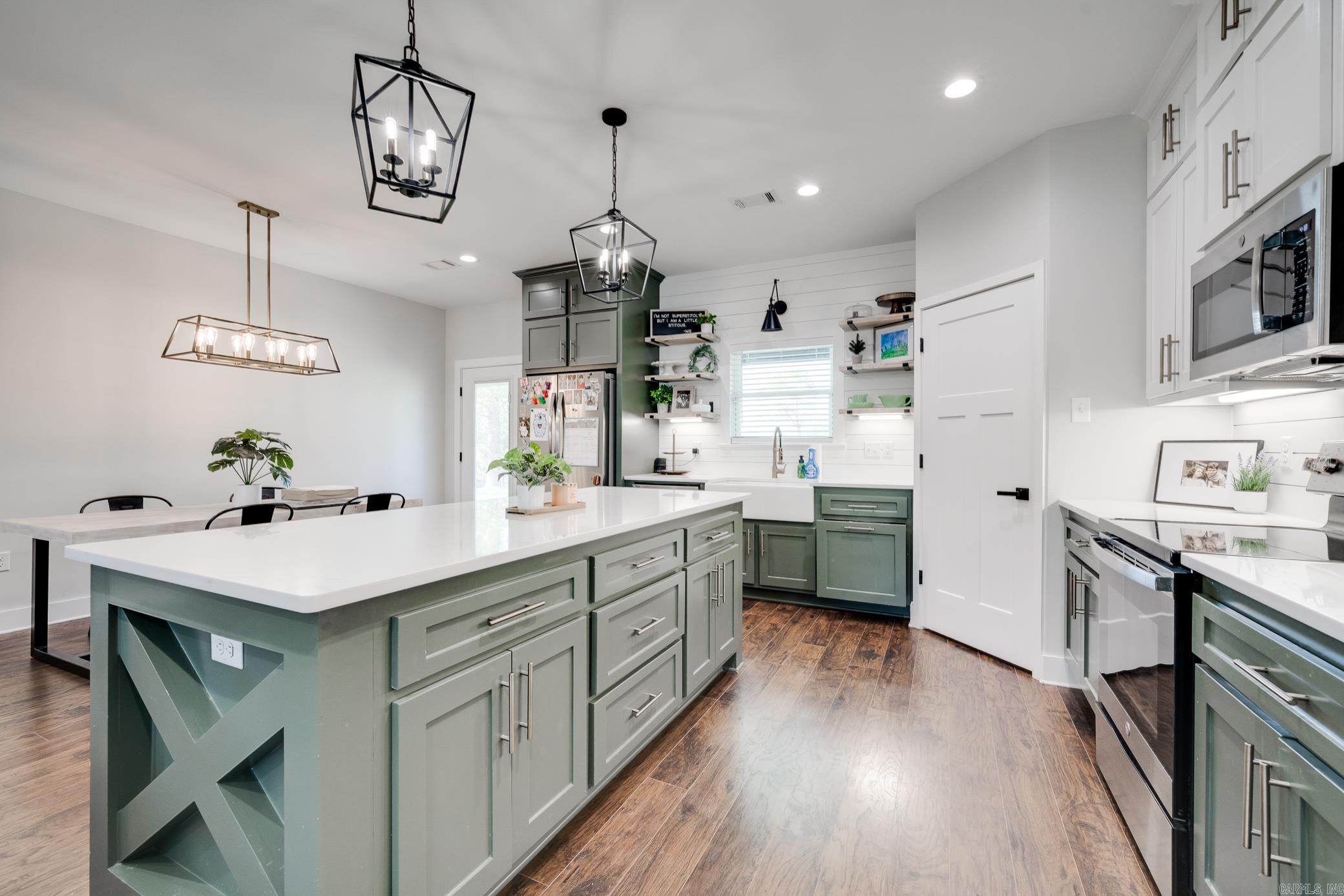 422 HWY 225 W  Greenbrier, AR