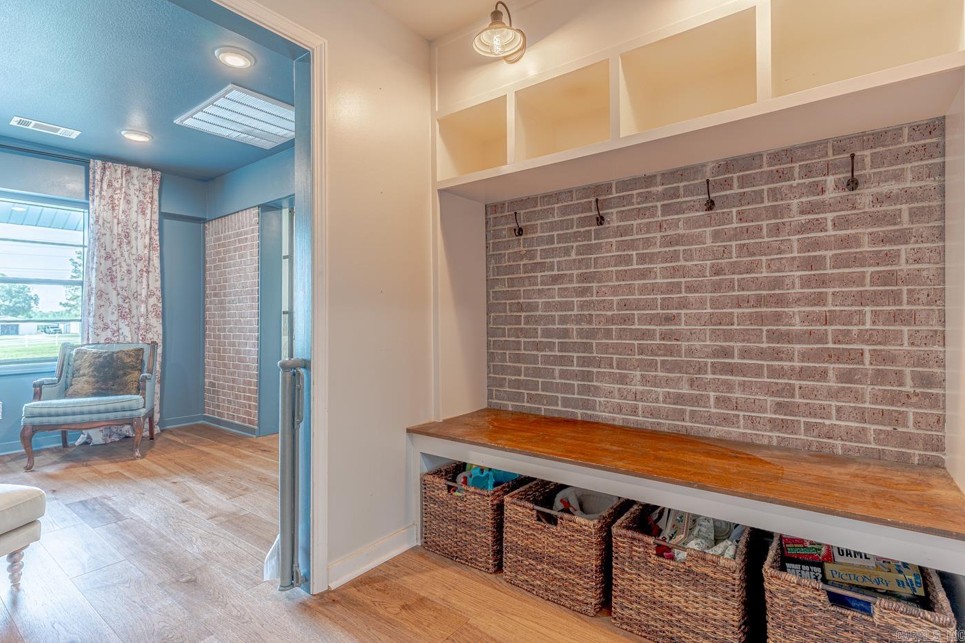 2340 County Road 762  Brookland, AR