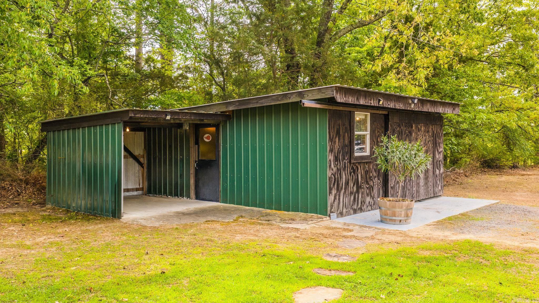 9 Hensley Drive  Damascus, AR