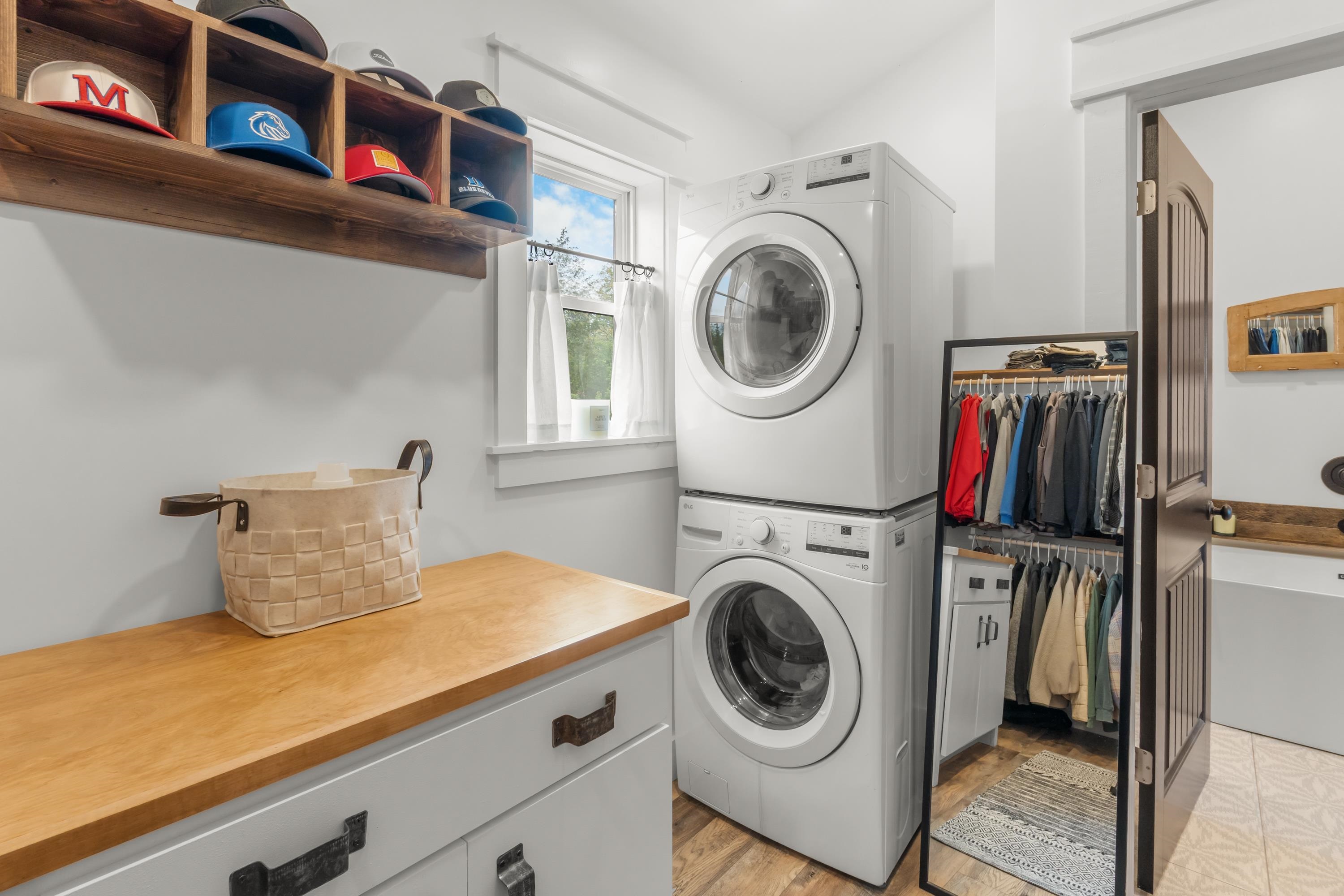 1881 E AR 56 Hwy  Violet Hill, AR