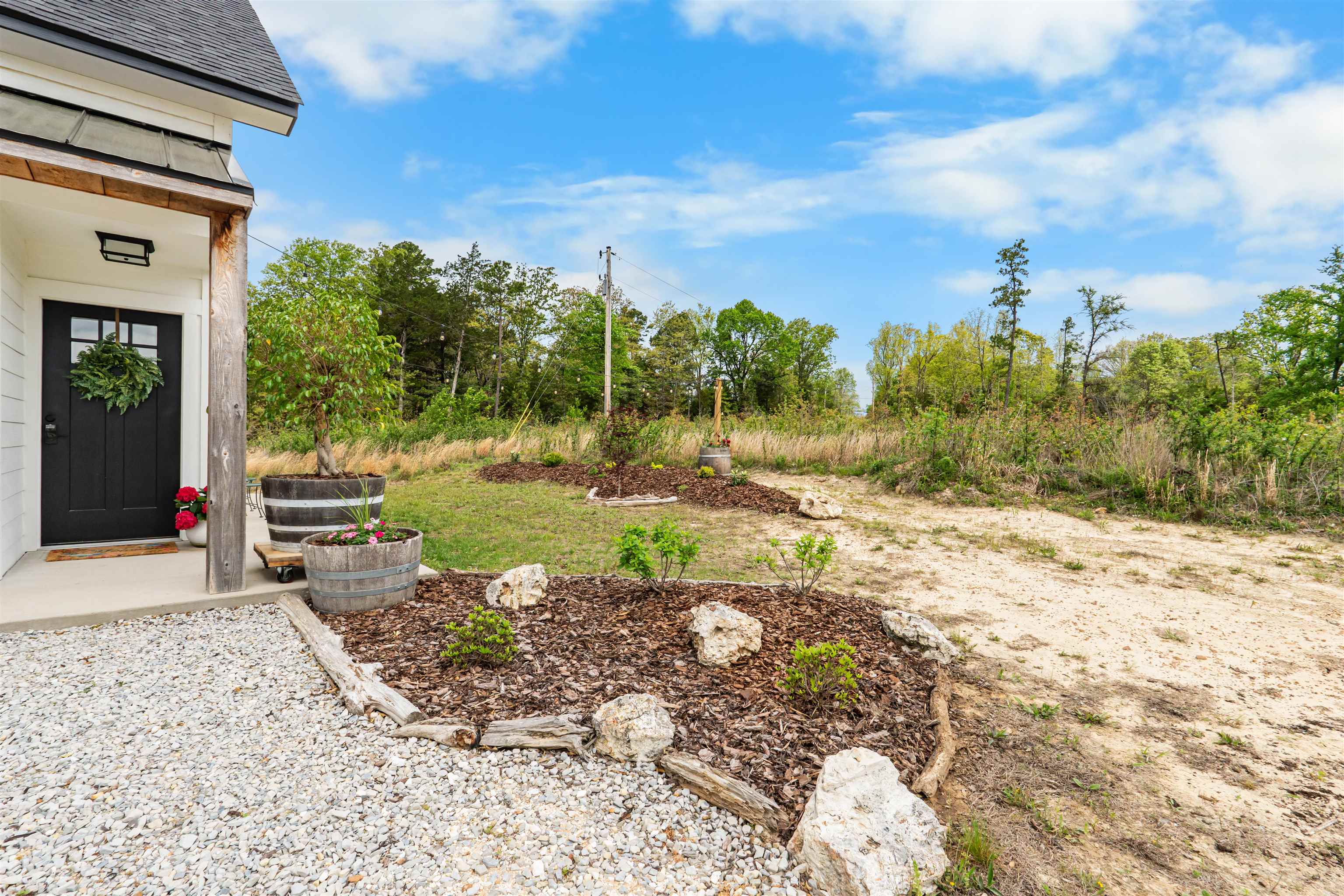 1881 E AR 56 Hwy  Violet Hill, AR