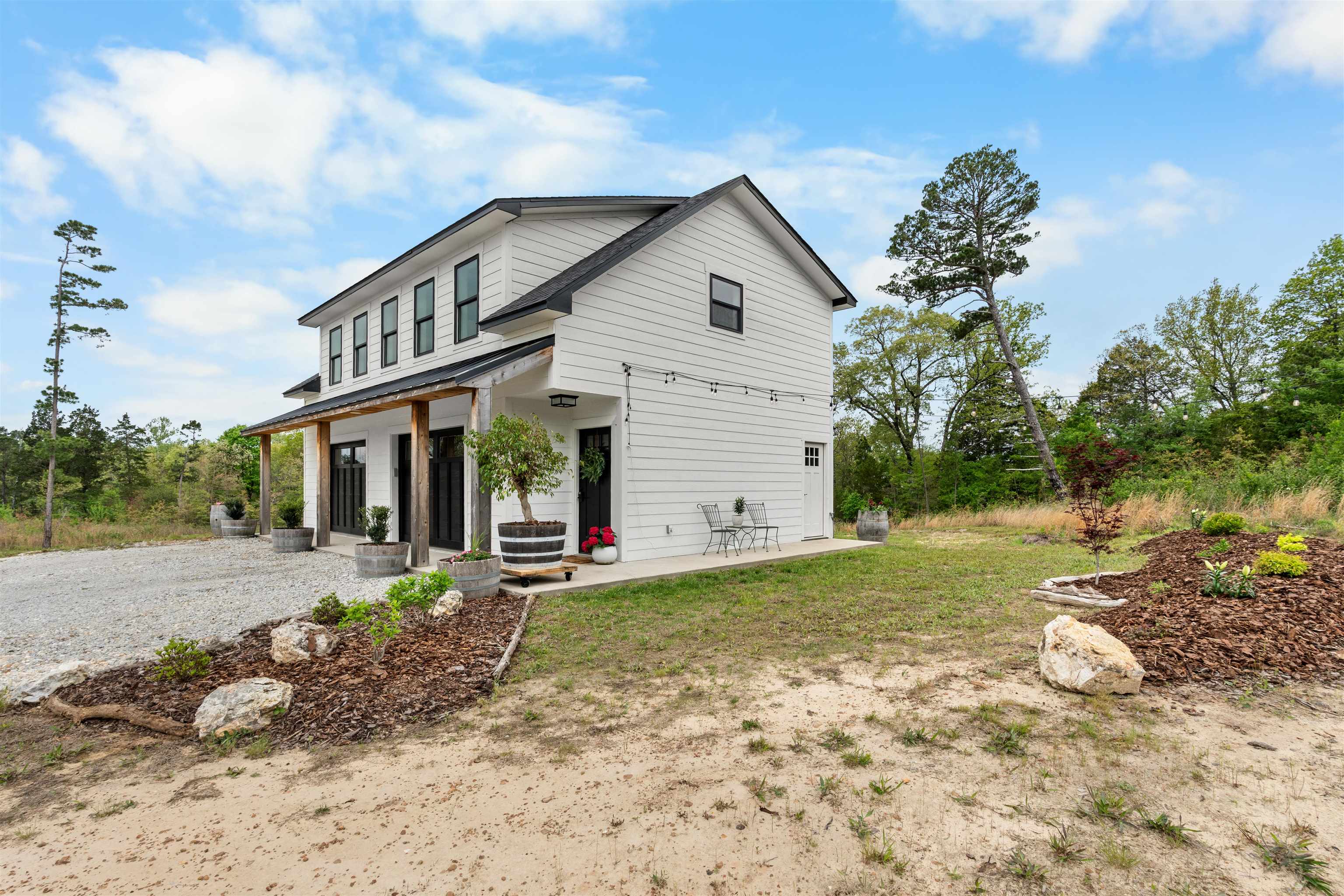 1881 E AR 56 Hwy  Violet Hill, AR