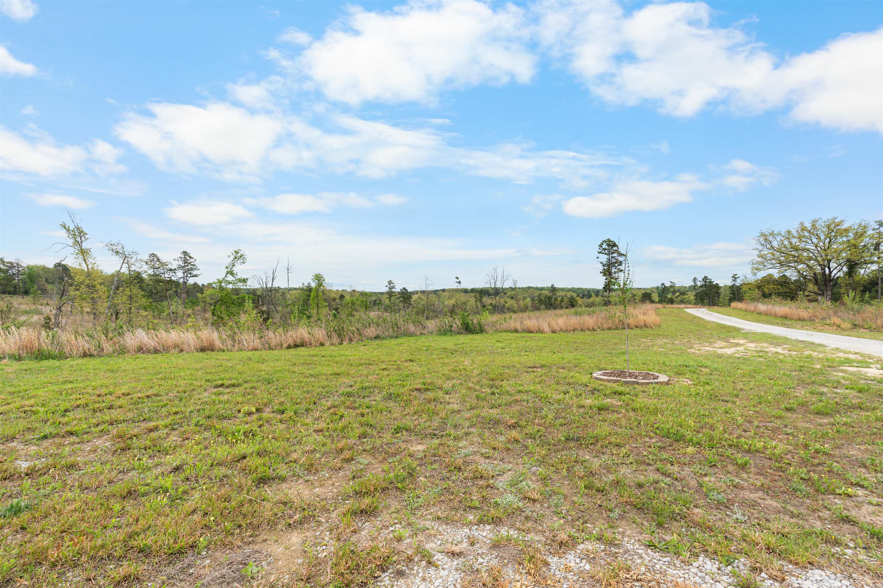 1881 E AR 56 Hwy  Violet Hill, AR