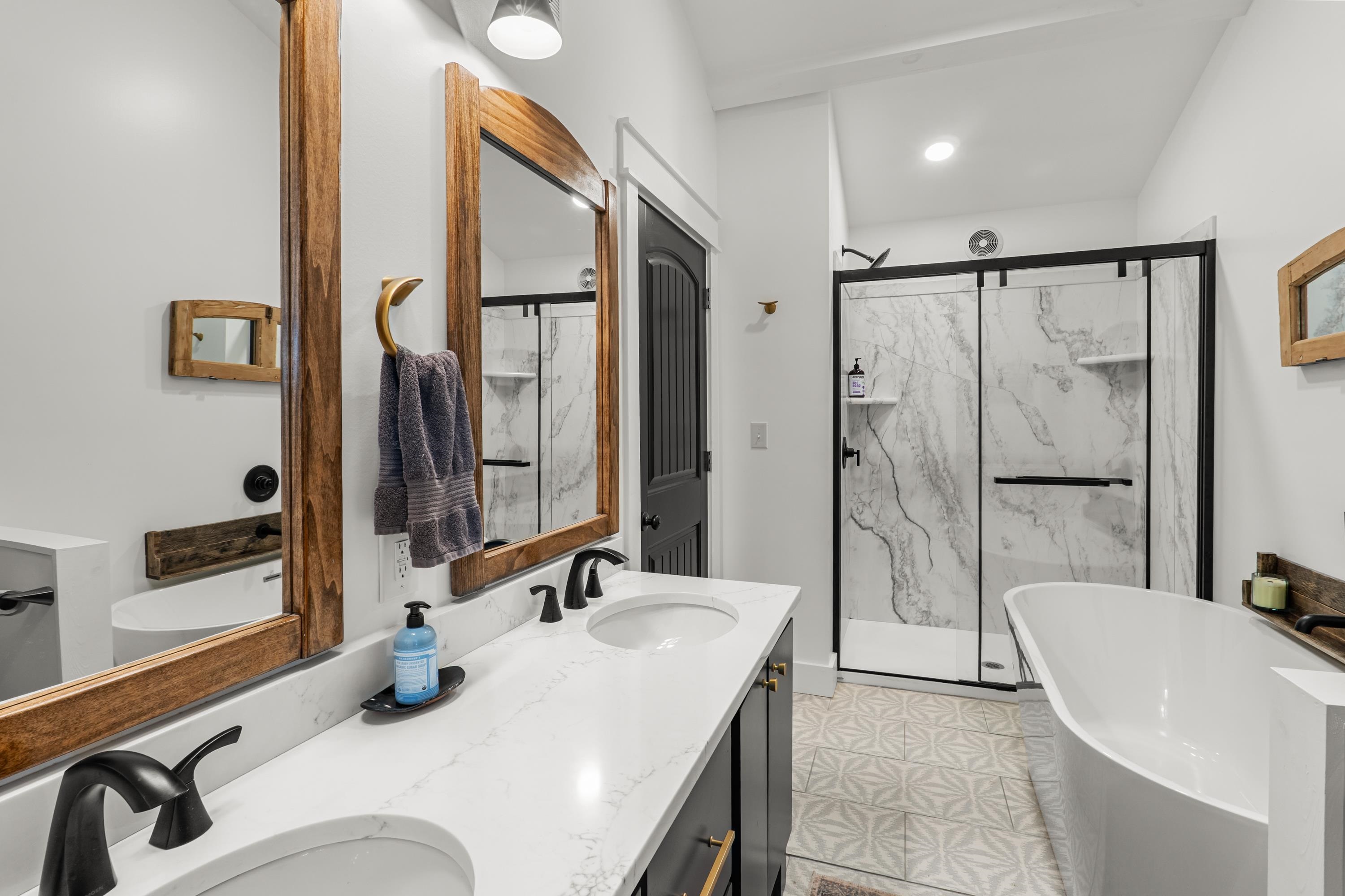 1881 E AR 56 Hwy  Violet Hill, AR