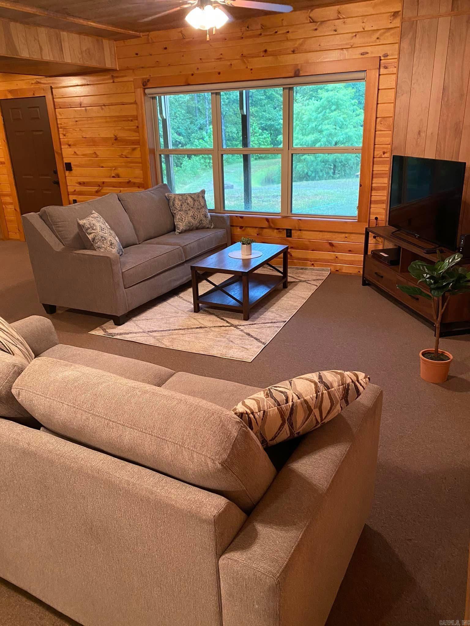 355 RIVERBEND  Clinton, AR