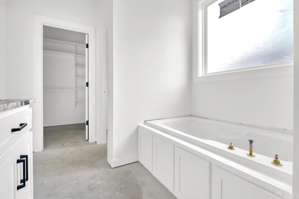 6 Ricky Lane  Greenbrier, AR