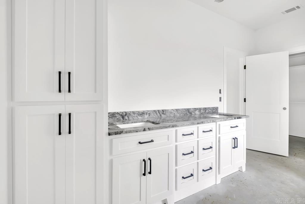 6 Ricky Lane  Greenbrier, AR