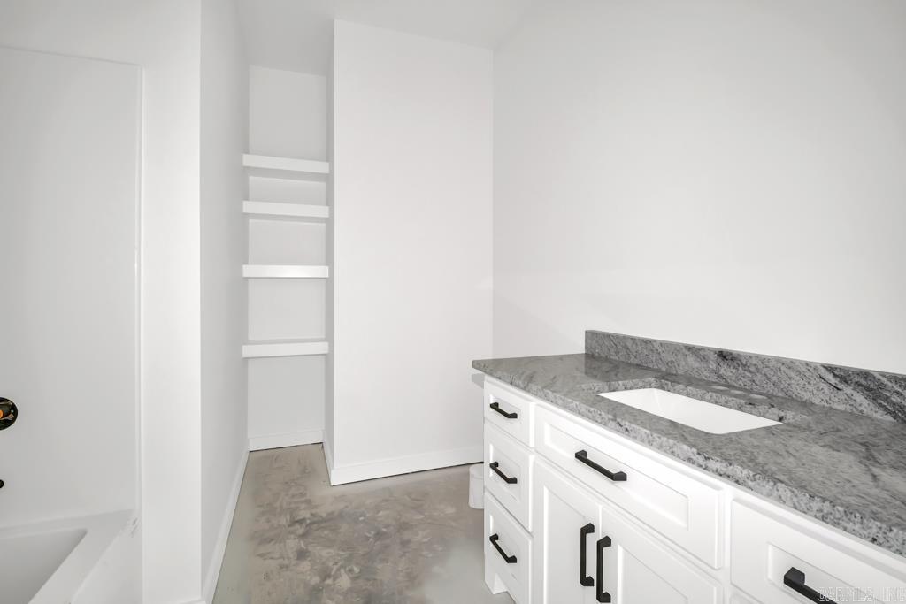 6 Ricky Lane  Greenbrier, AR