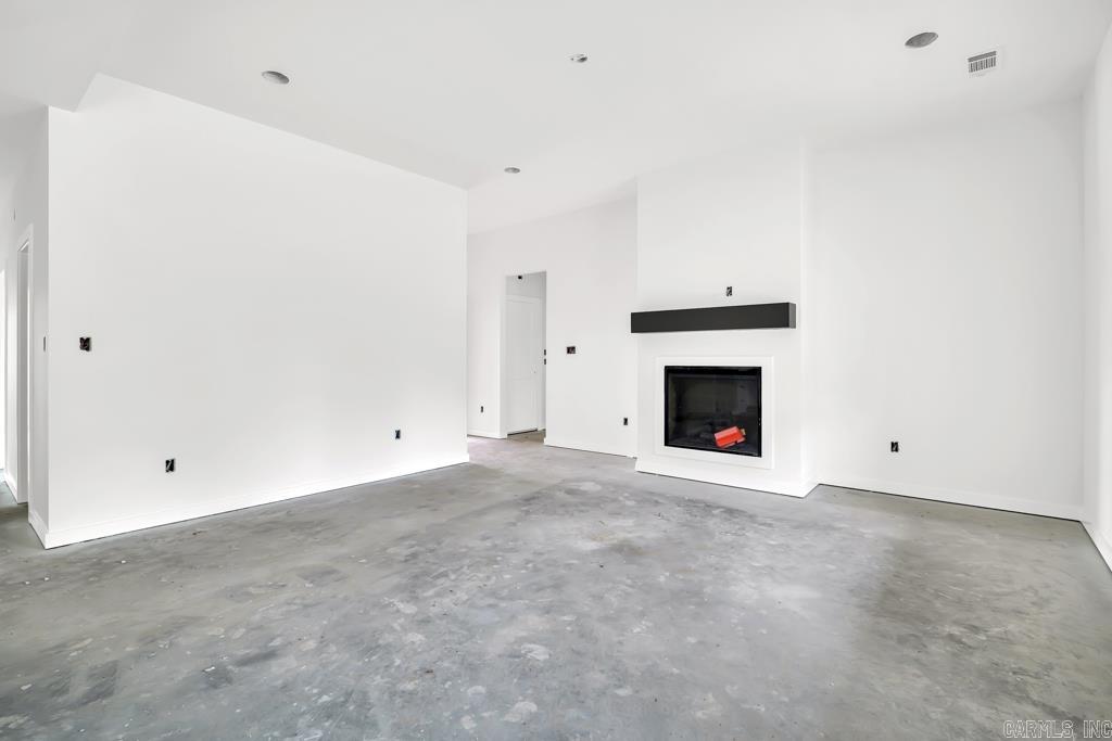 6 Ricky Lane  Greenbrier, AR