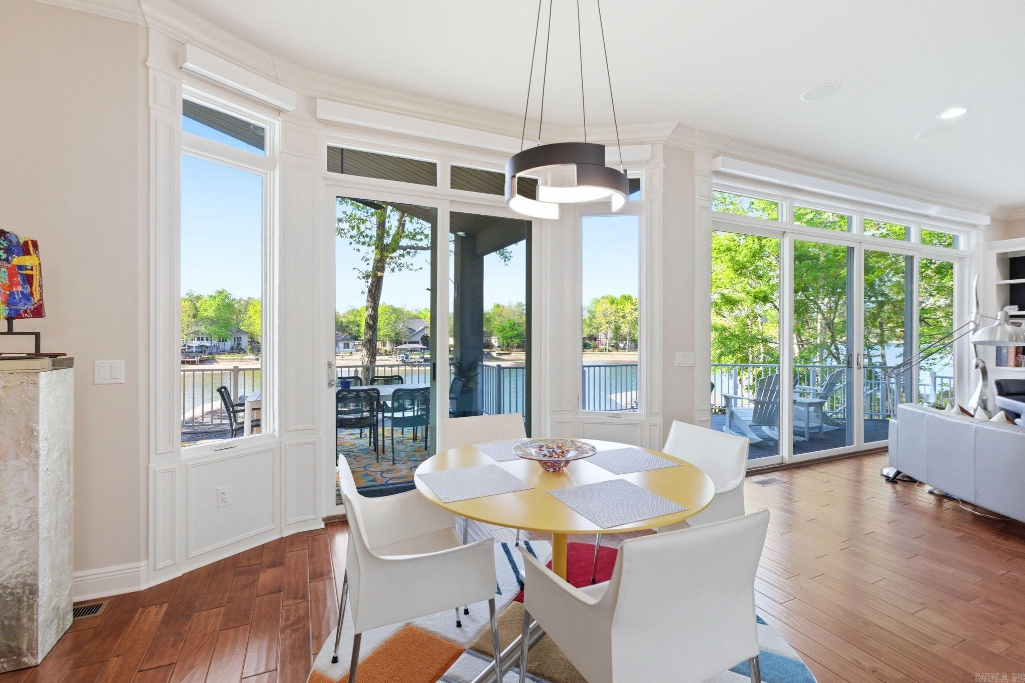 1 Levantino  Hot Springs Village, AR