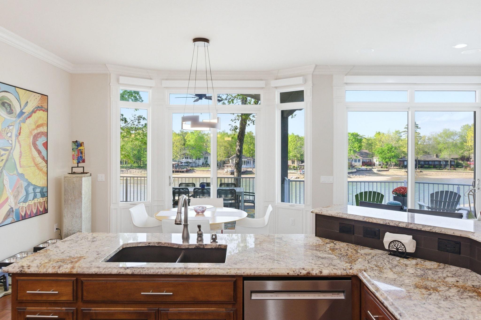 1 Levantino  Hot Springs Village, AR