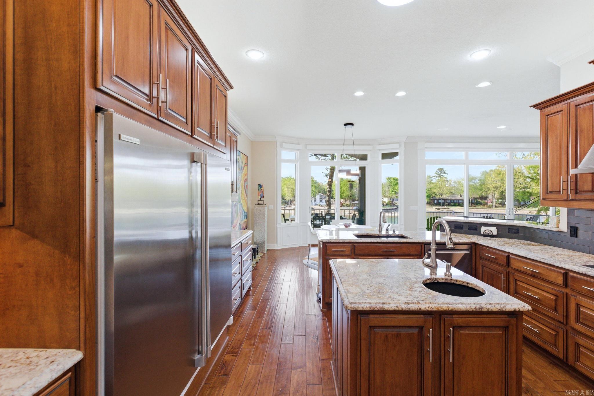 1 Levantino  Hot Springs Village, AR