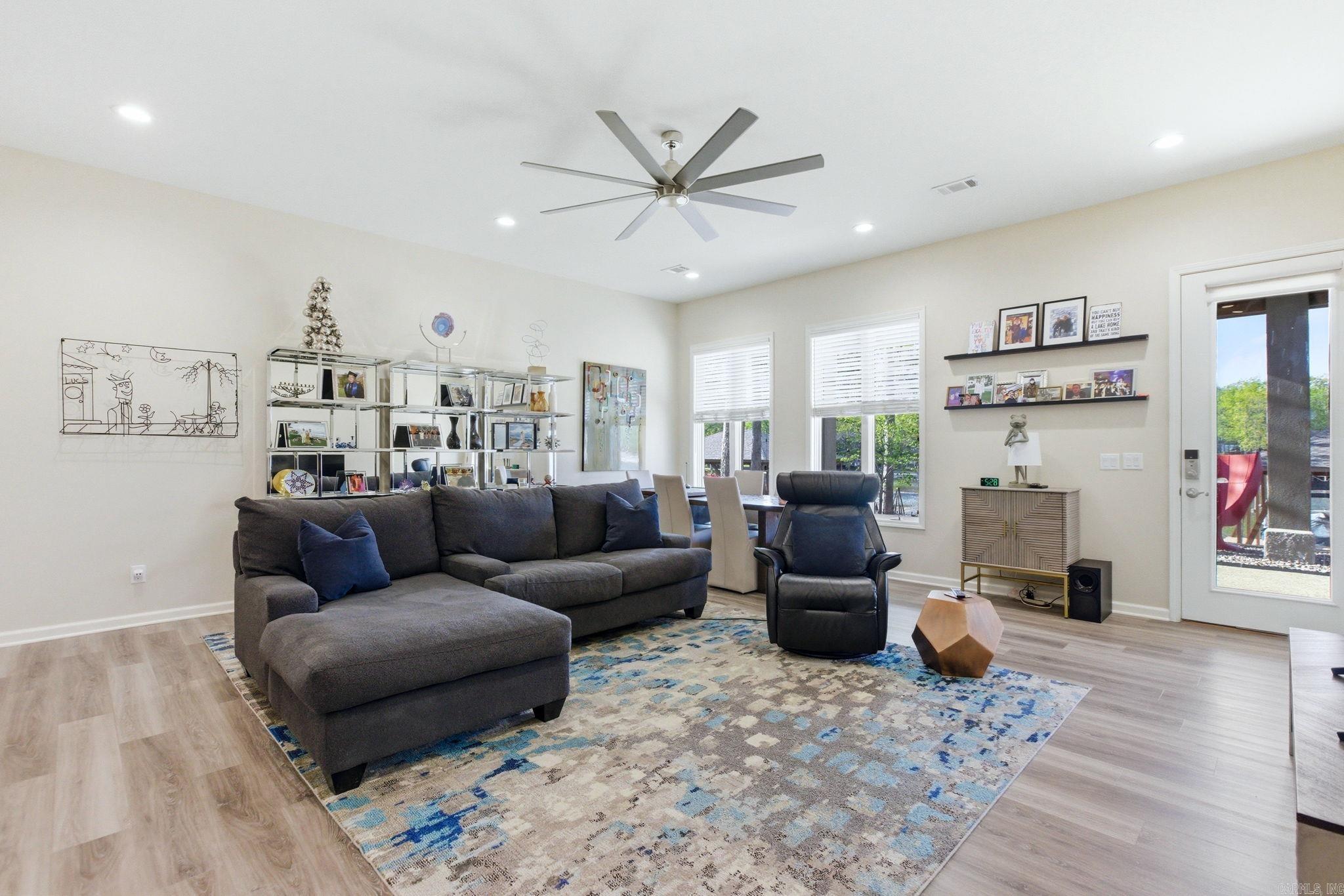 1 Levantino  Hot Springs Village, AR