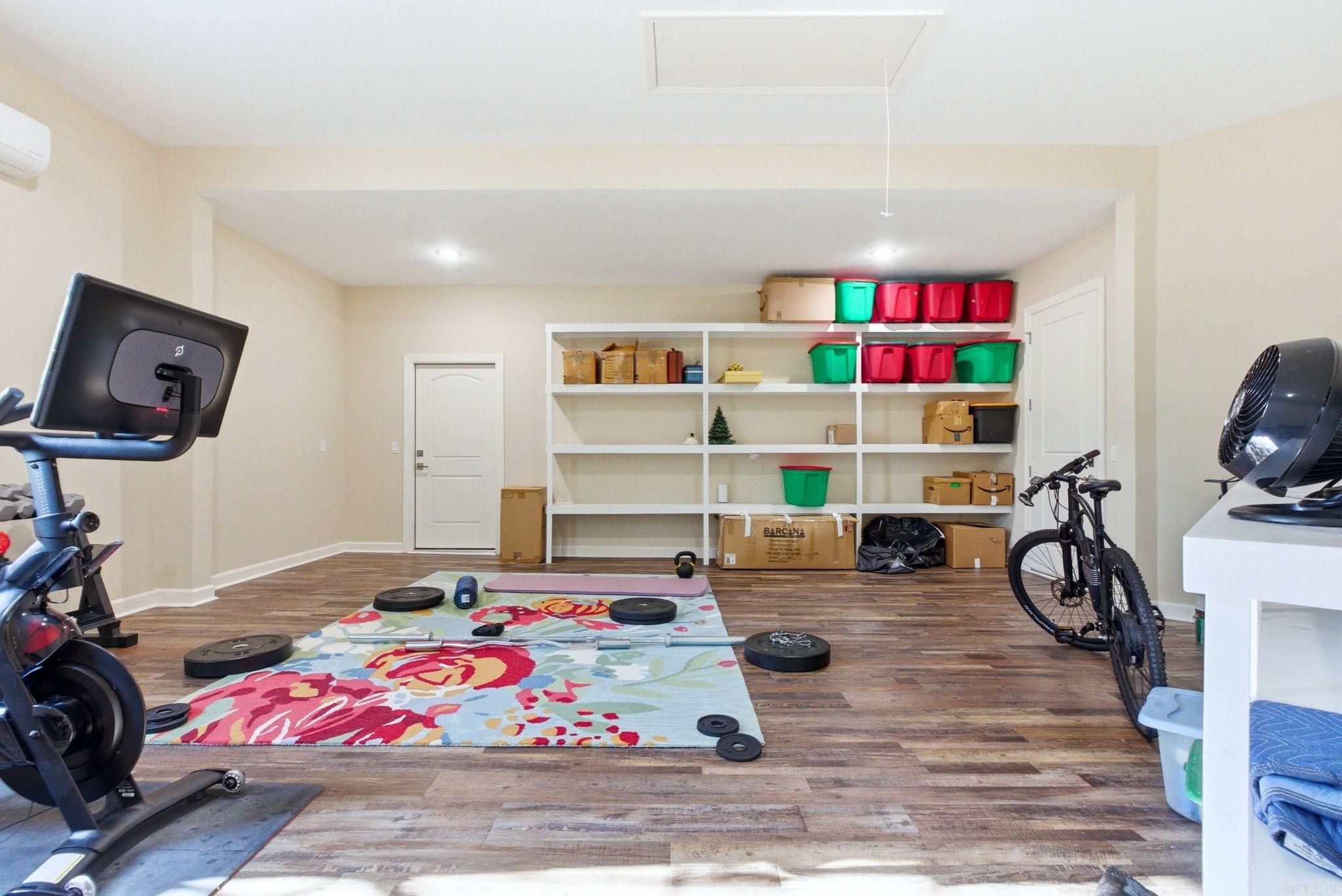 1 Levantino  Hot Springs Village, AR