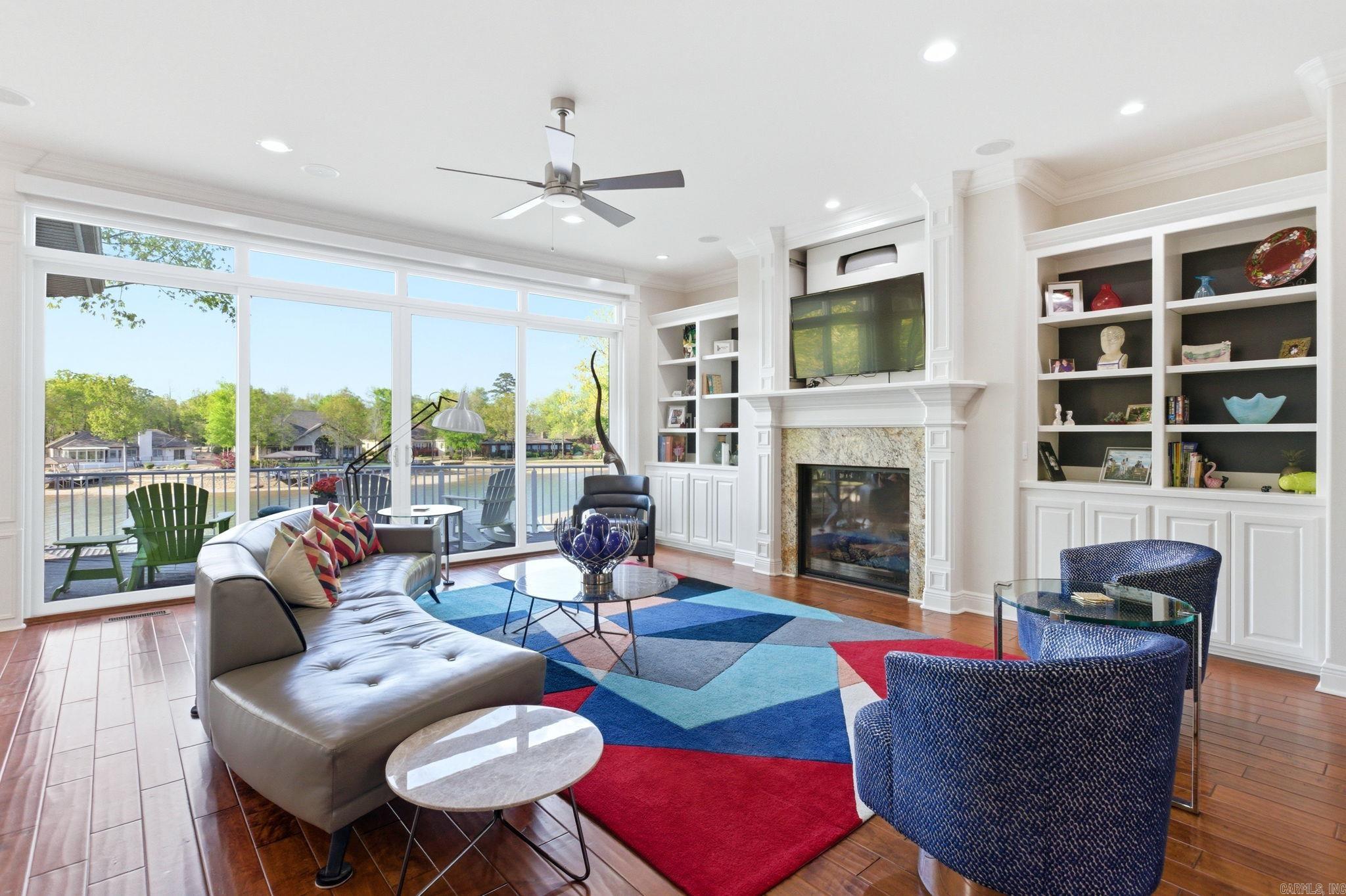 1 Levantino  Hot Springs Village, AR