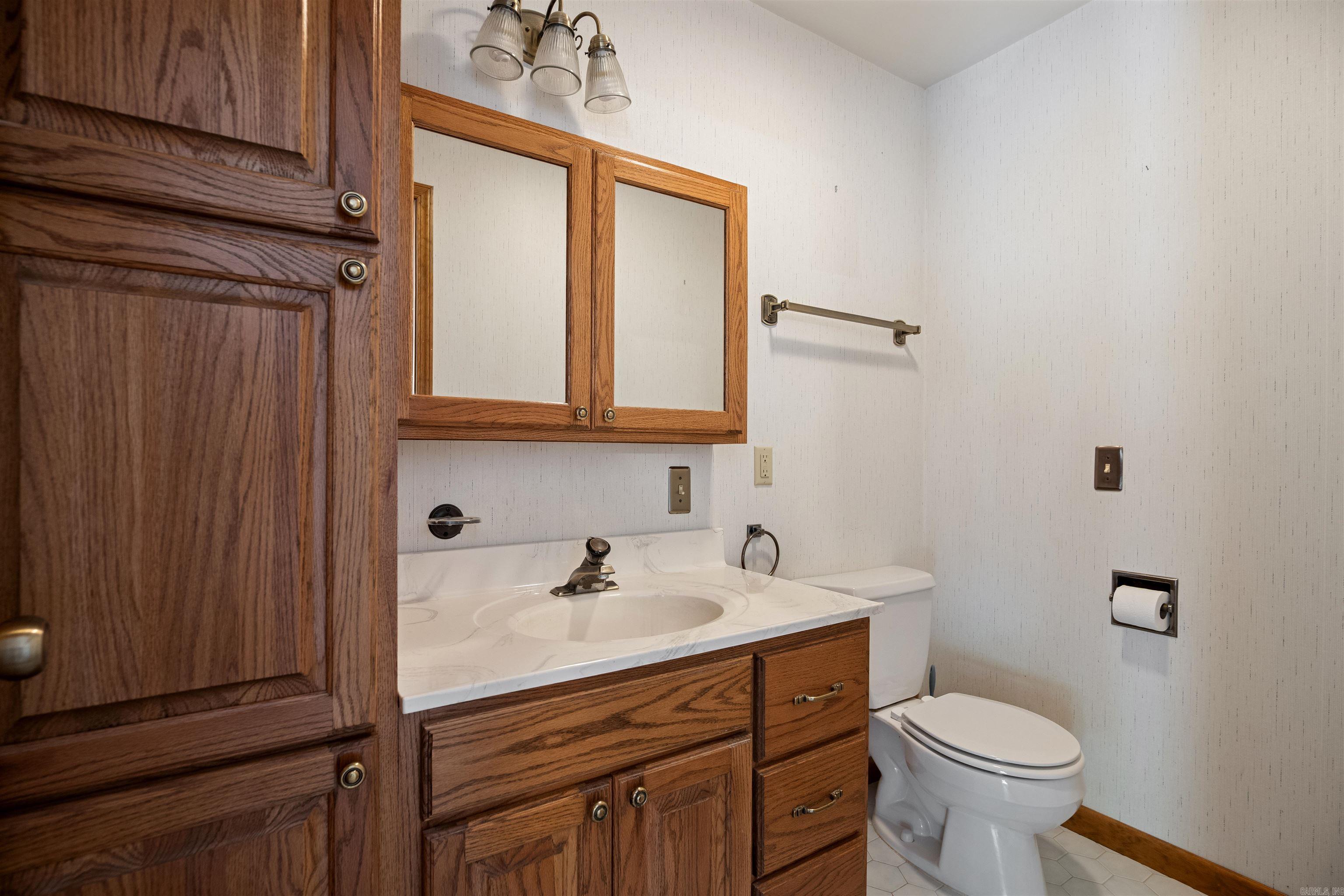 11 Awi  Cherokee Village, AR