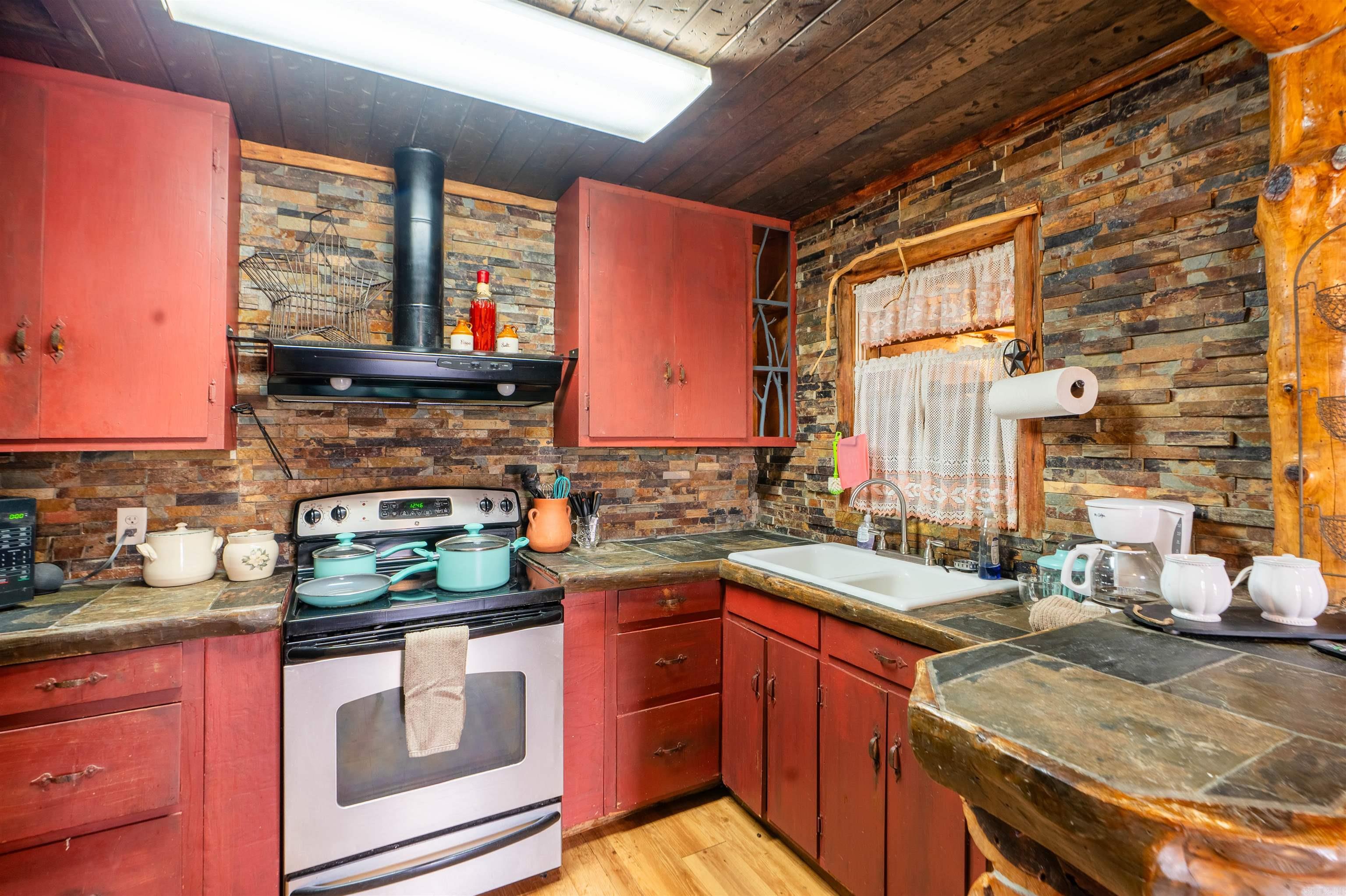 12633 HWY 65  Saint Joe, AR