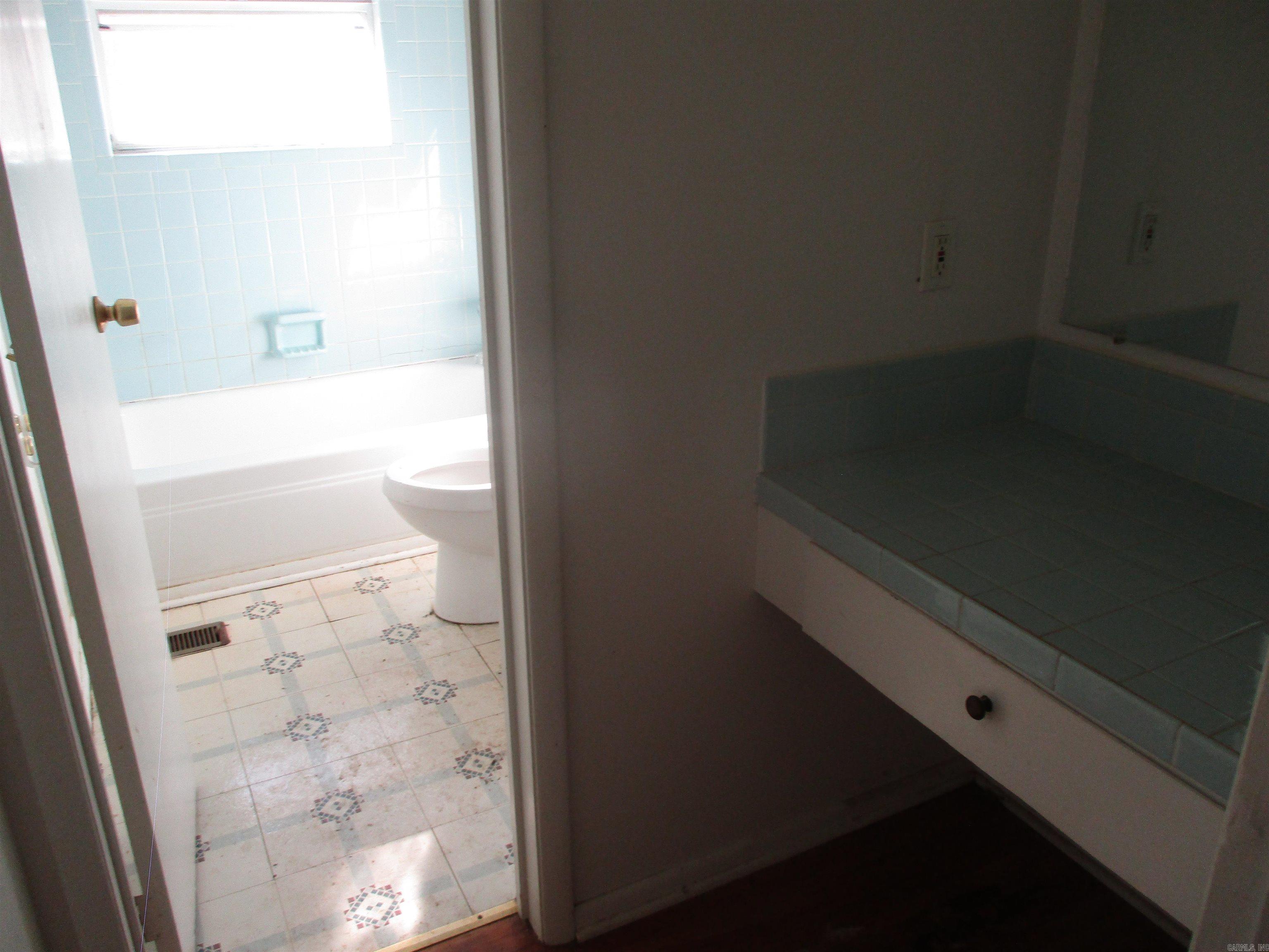 57 White Oak  Little Rock, AR