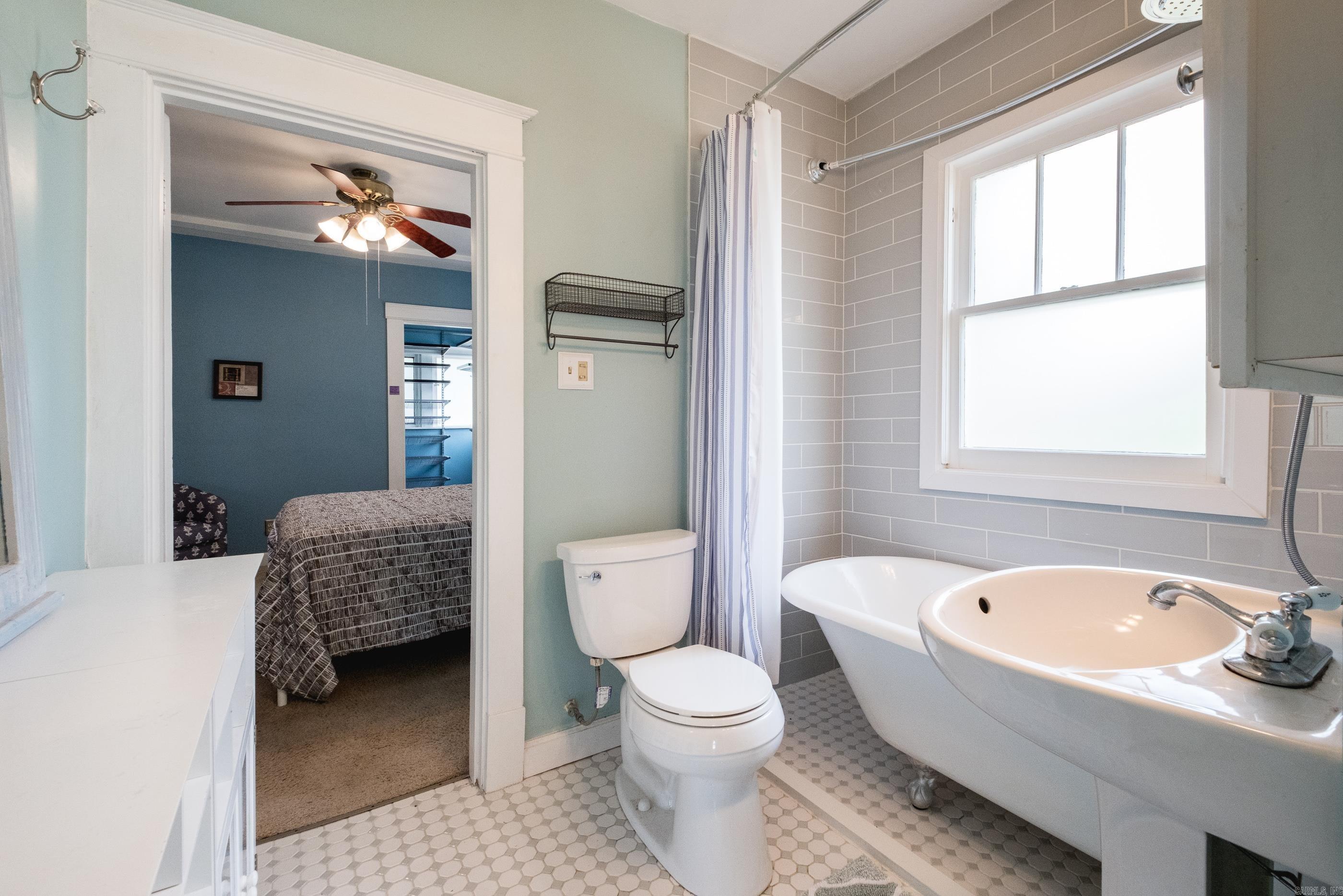 5418 C  Little Rock, AR