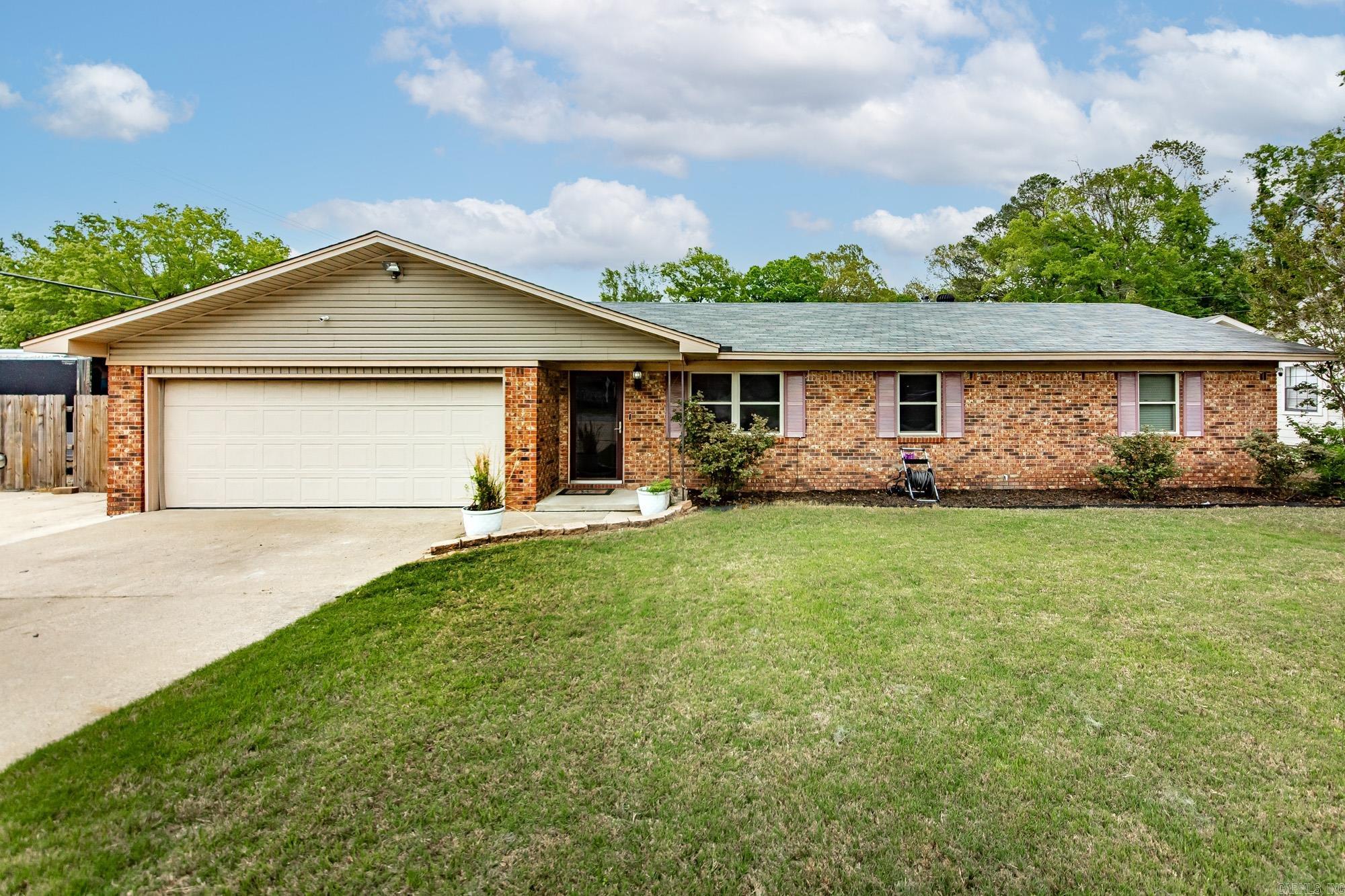 609 Lynnewood  Jacksonville, AR