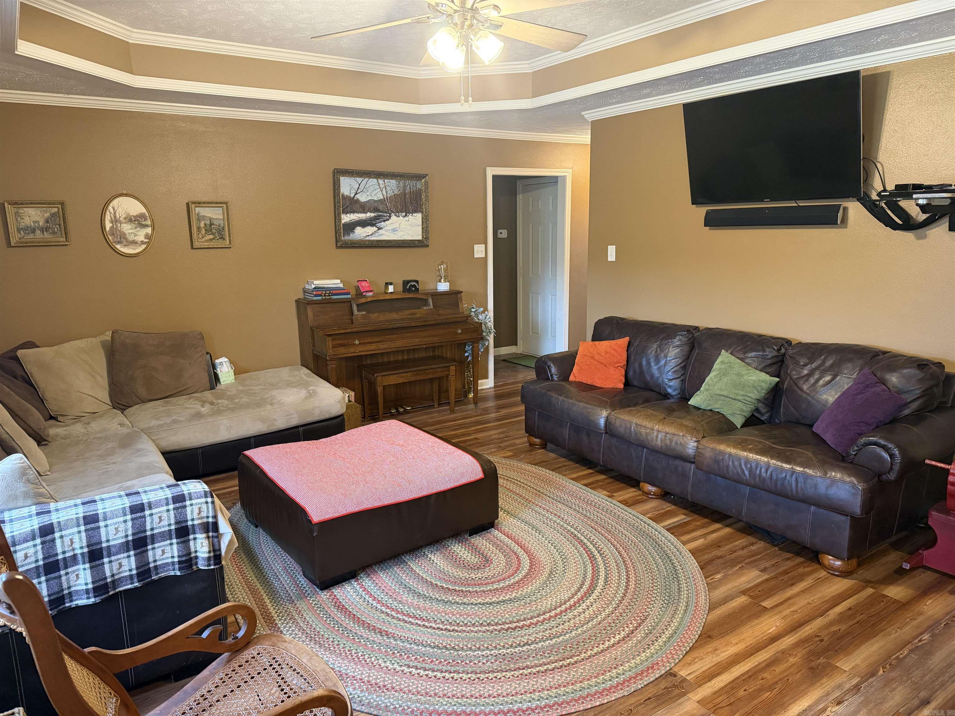 23 Sioux Dr  Austin, AR