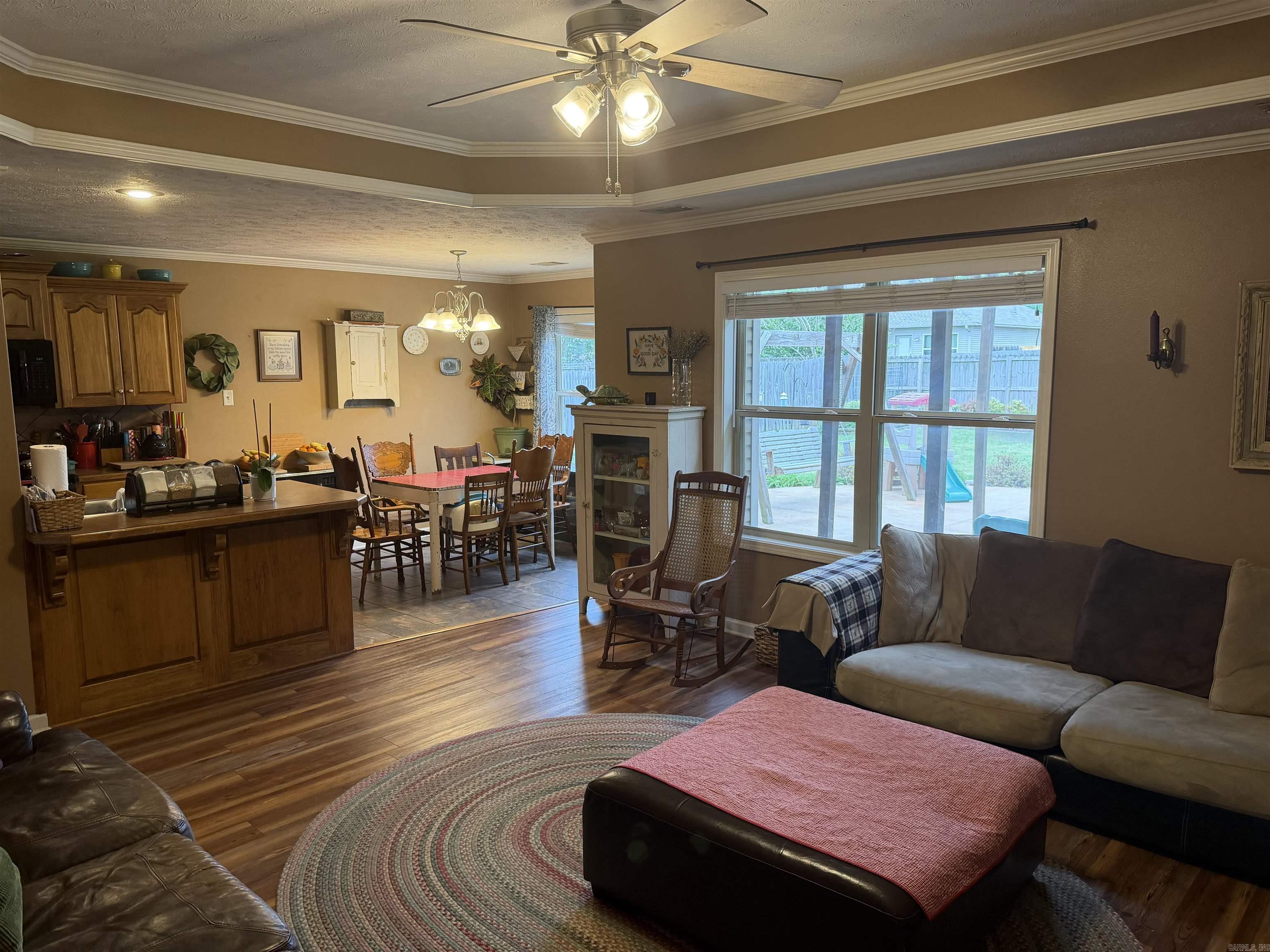 23 Sioux Dr  Austin, AR