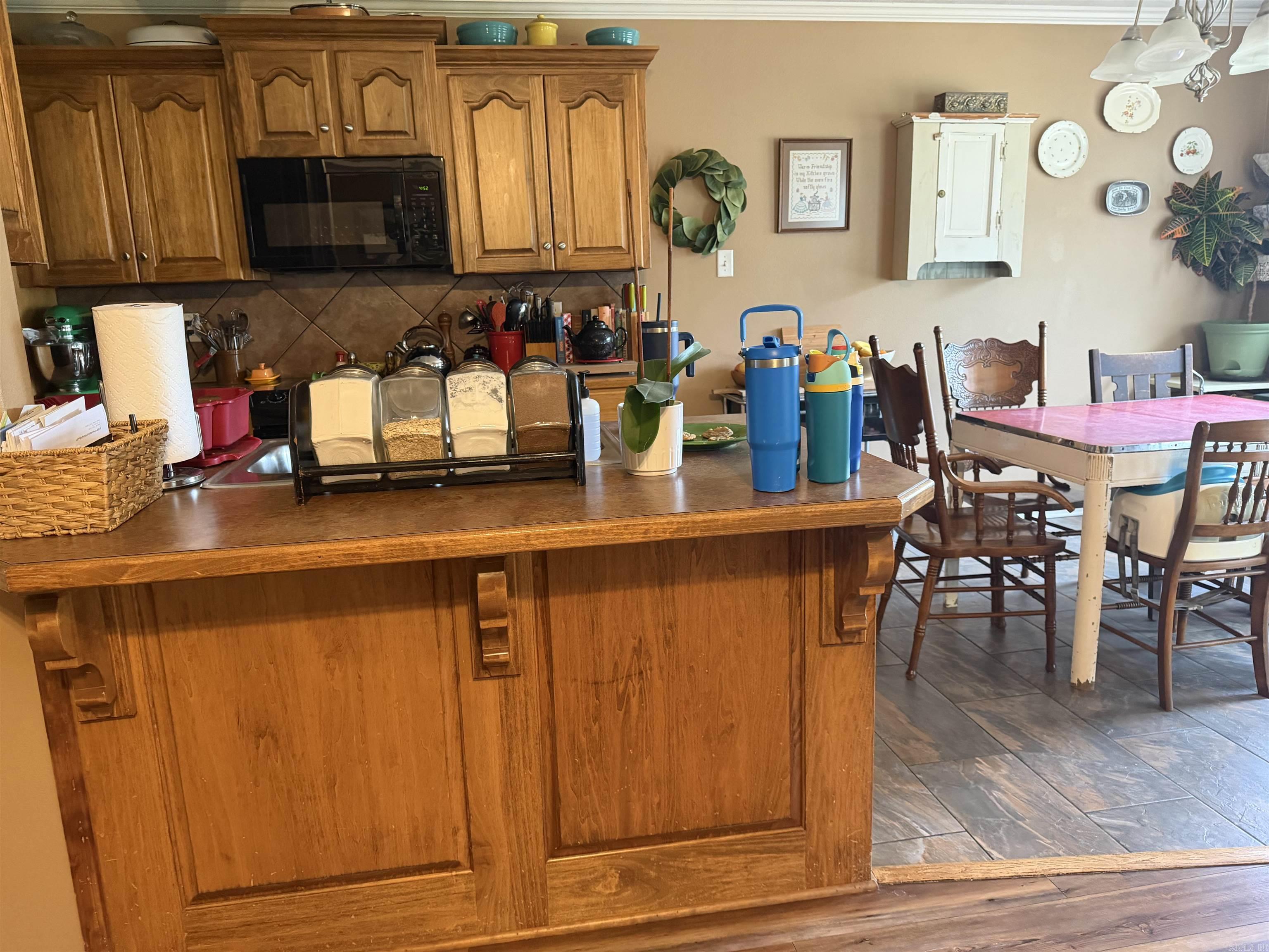 23 Sioux Dr  Austin, AR