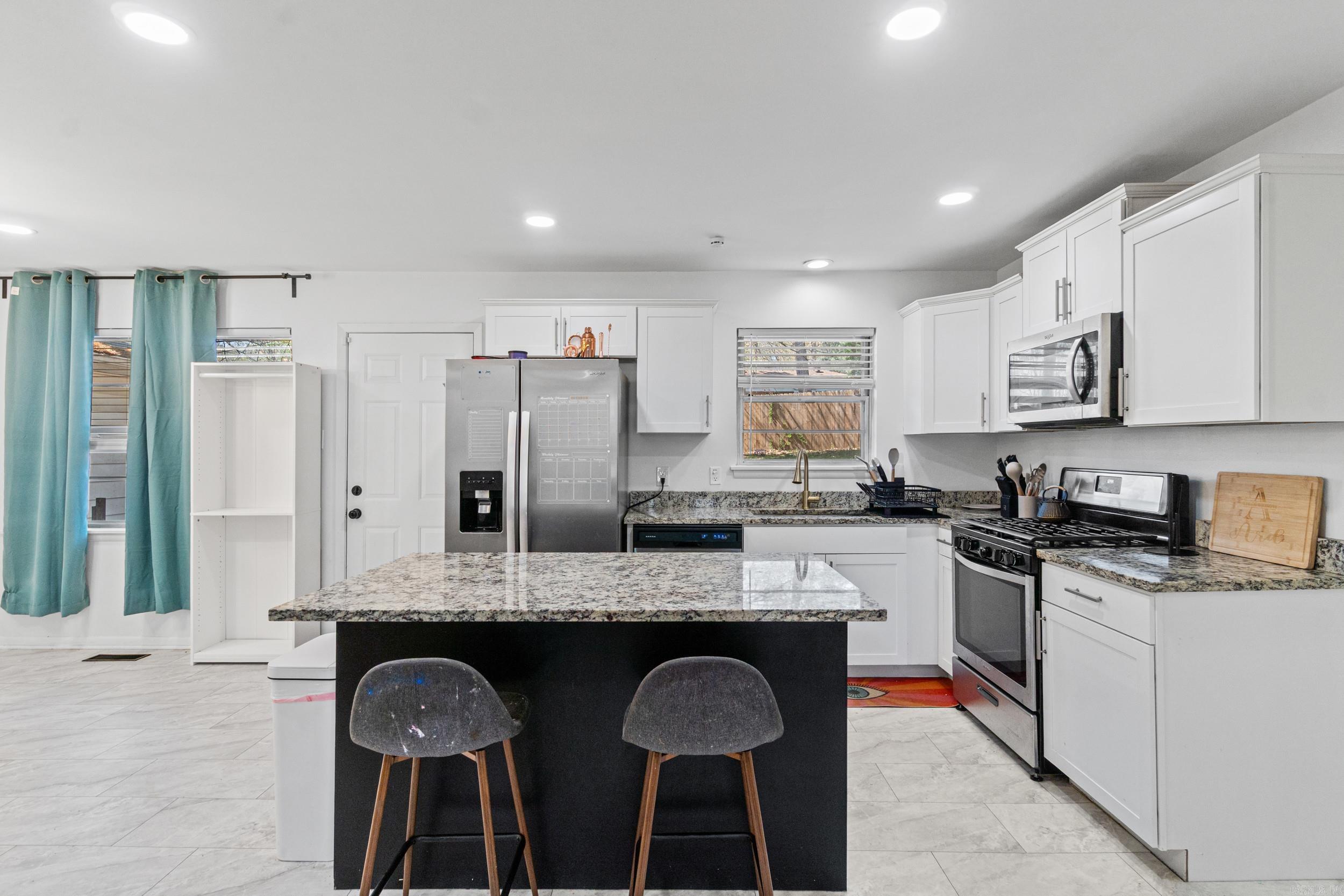 22 Holly Hill  Little Rock, AR