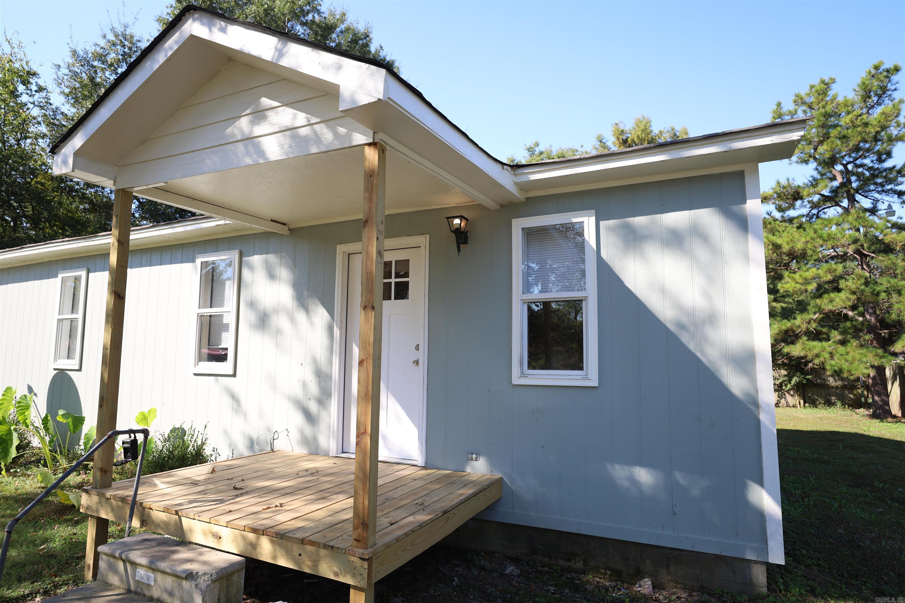 717/721 Ellis  Trumann, AR