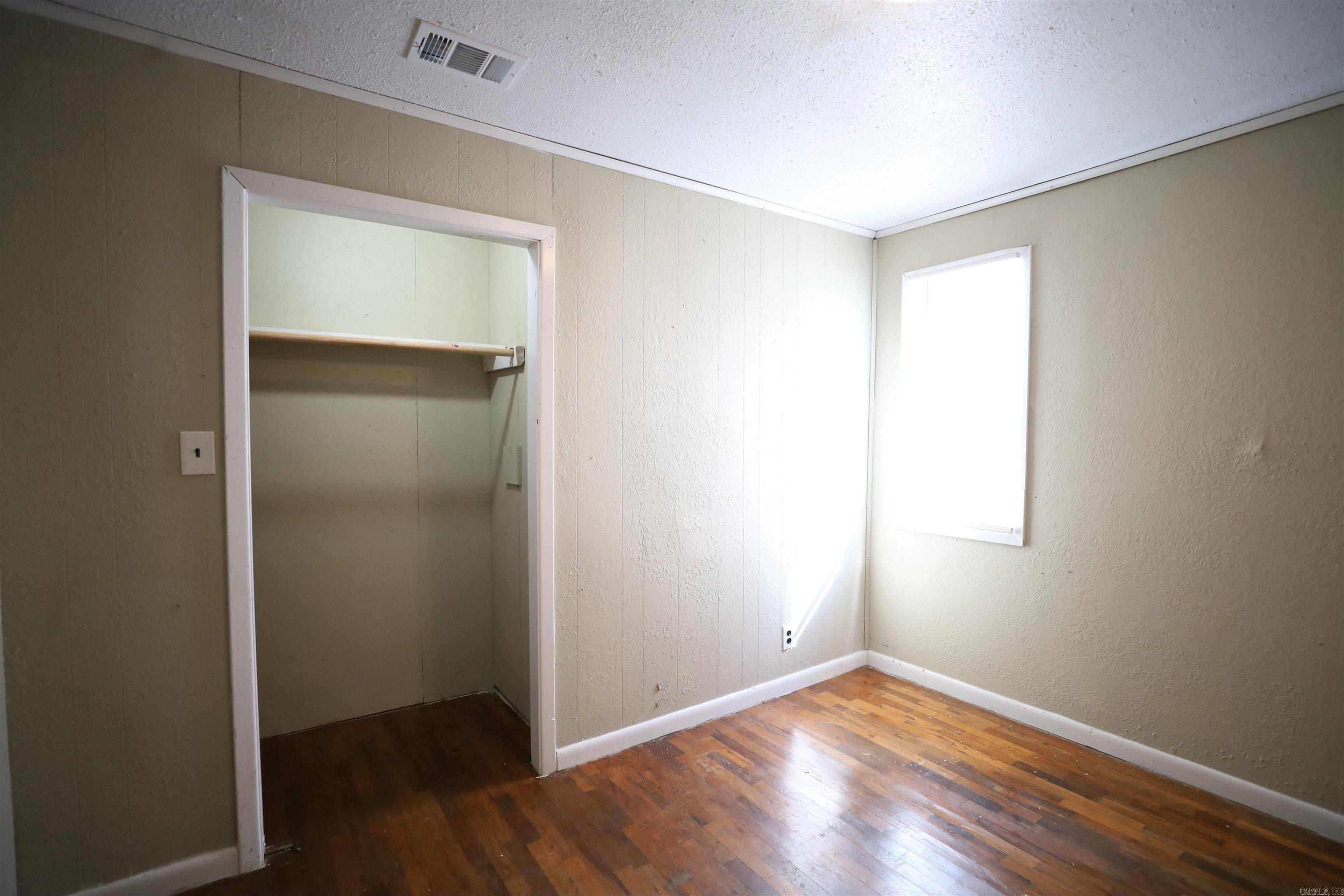 717/721 Ellis  Trumann, AR