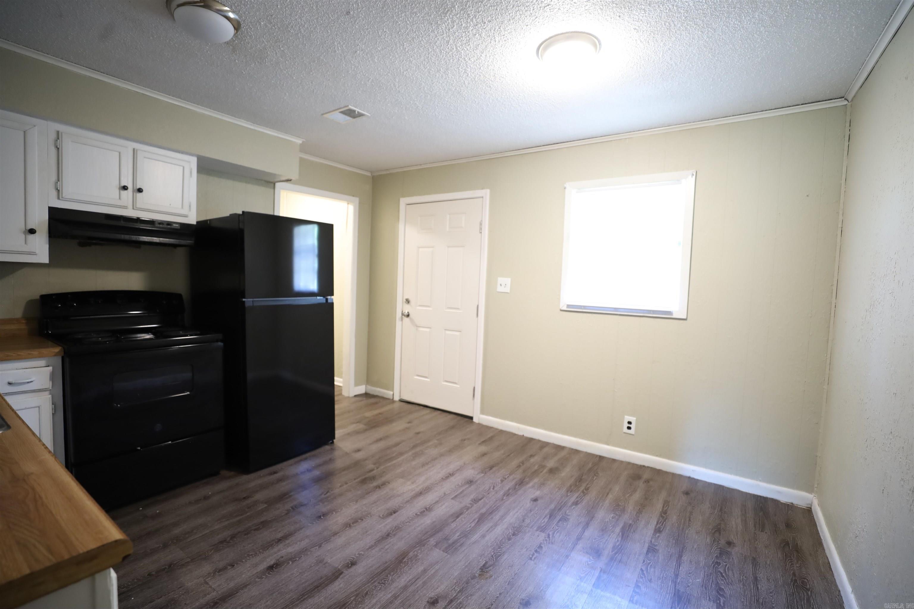 717/721 Ellis  Trumann, AR