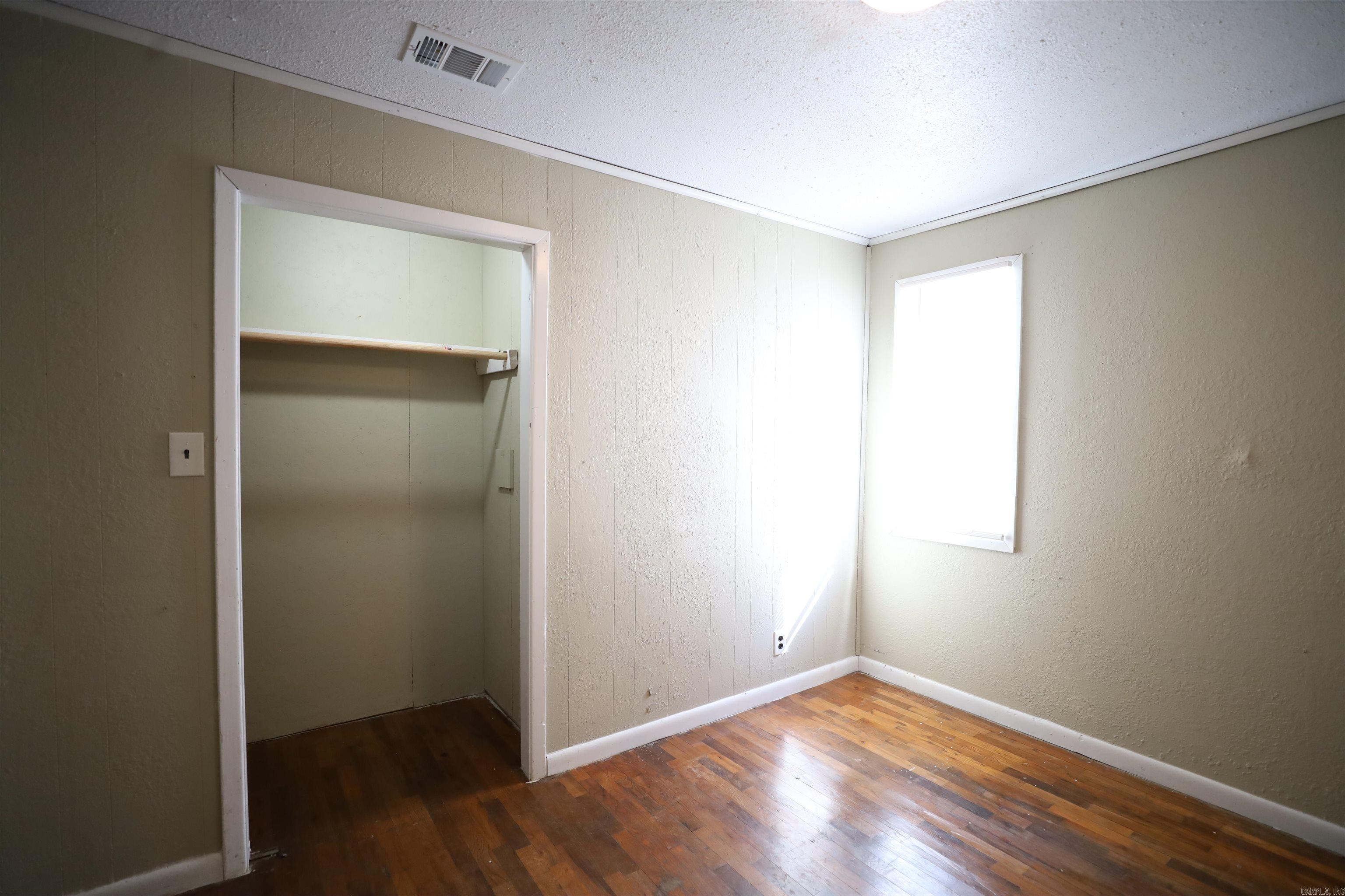 717/721 Ellis  Trumann, AR