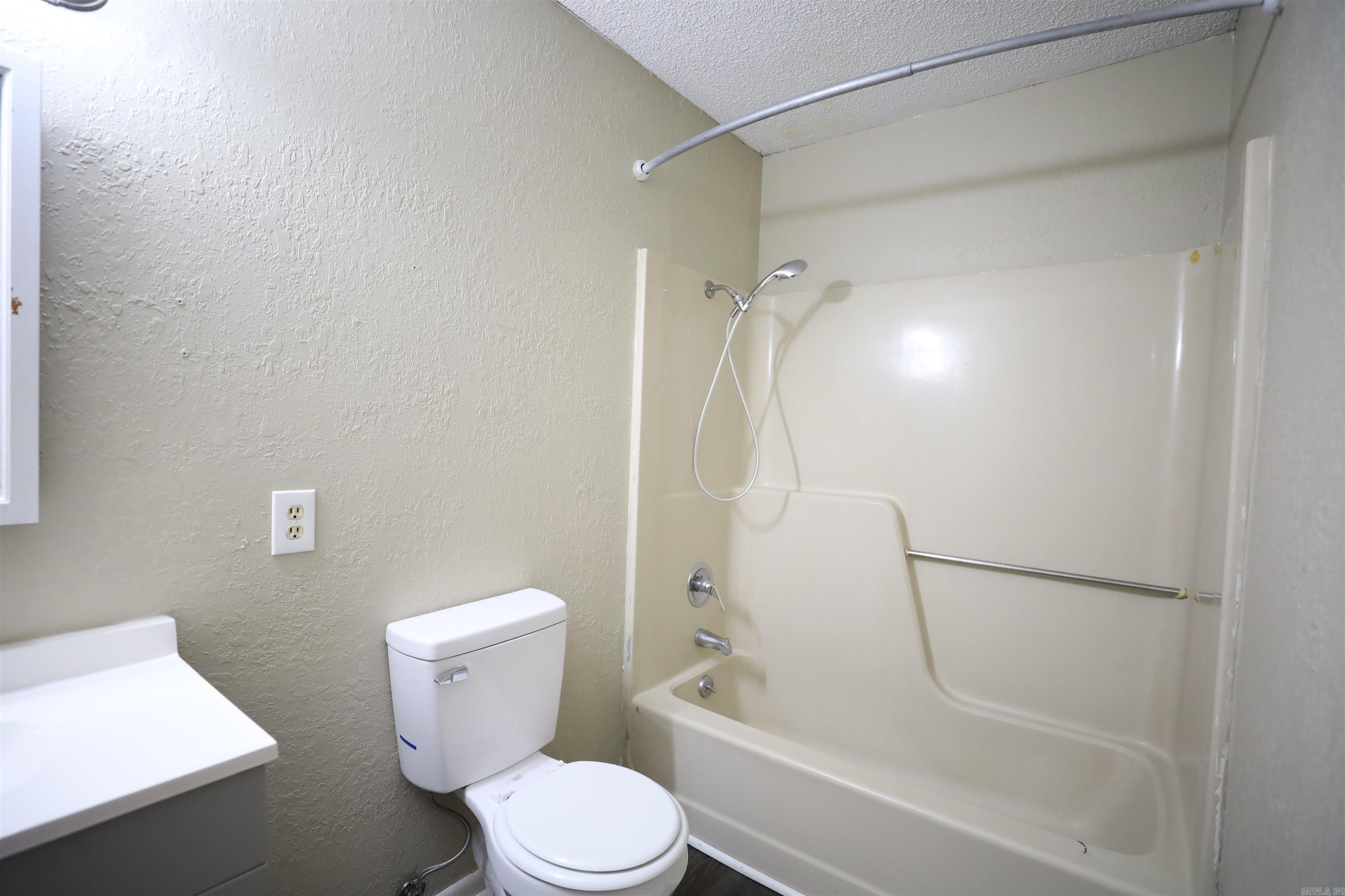 717/721 Ellis  Trumann, AR