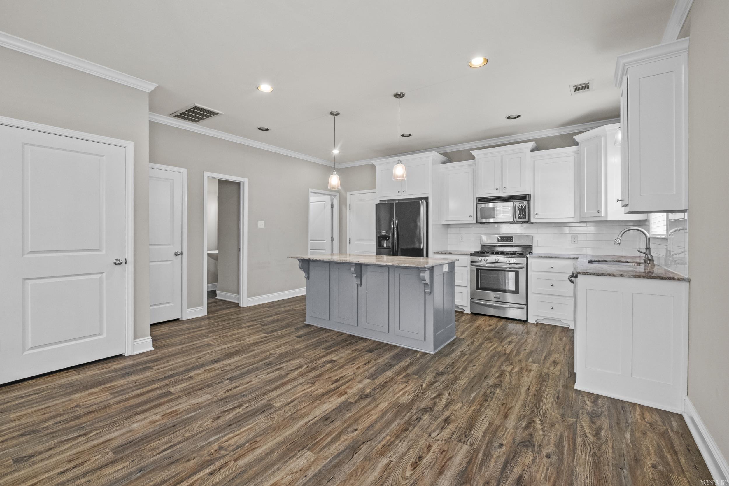 221 Prospect Park Circle  Bryant, AR