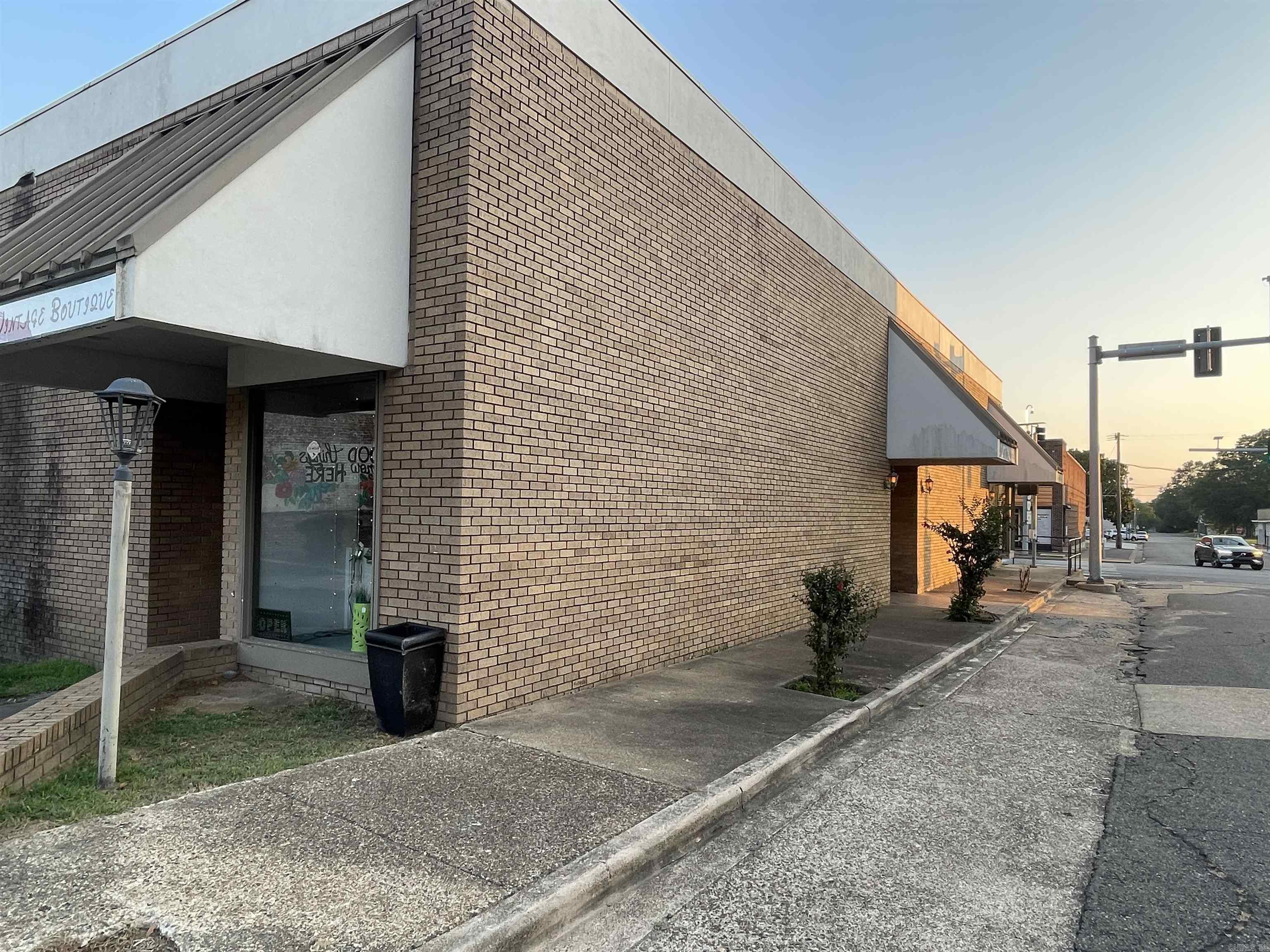 301 S Main  Malvern, AR