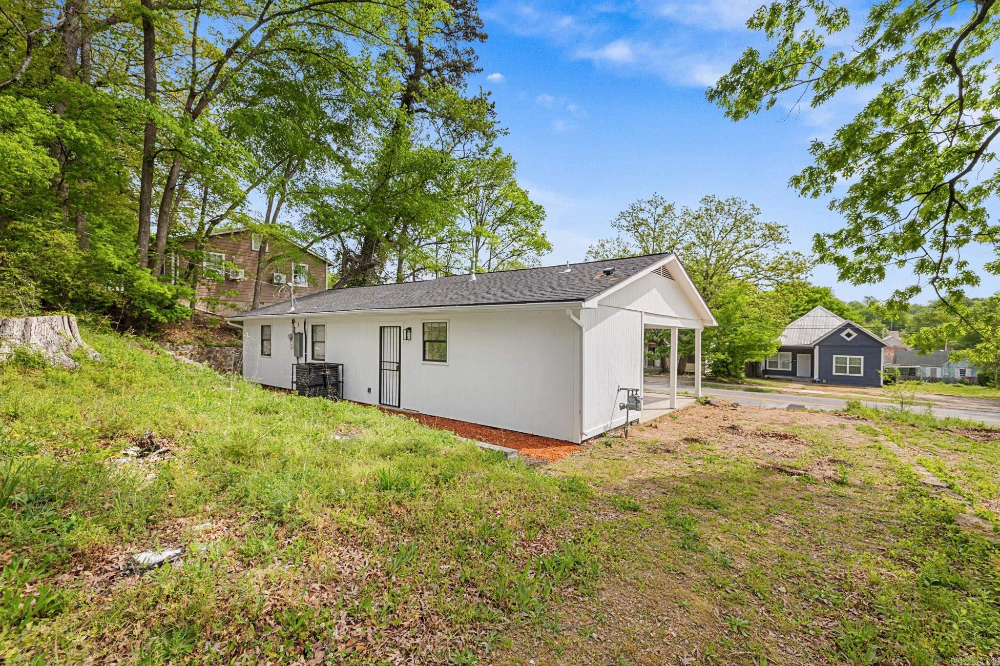 2716 Dr. Martin Luther King  Little Rock, AR