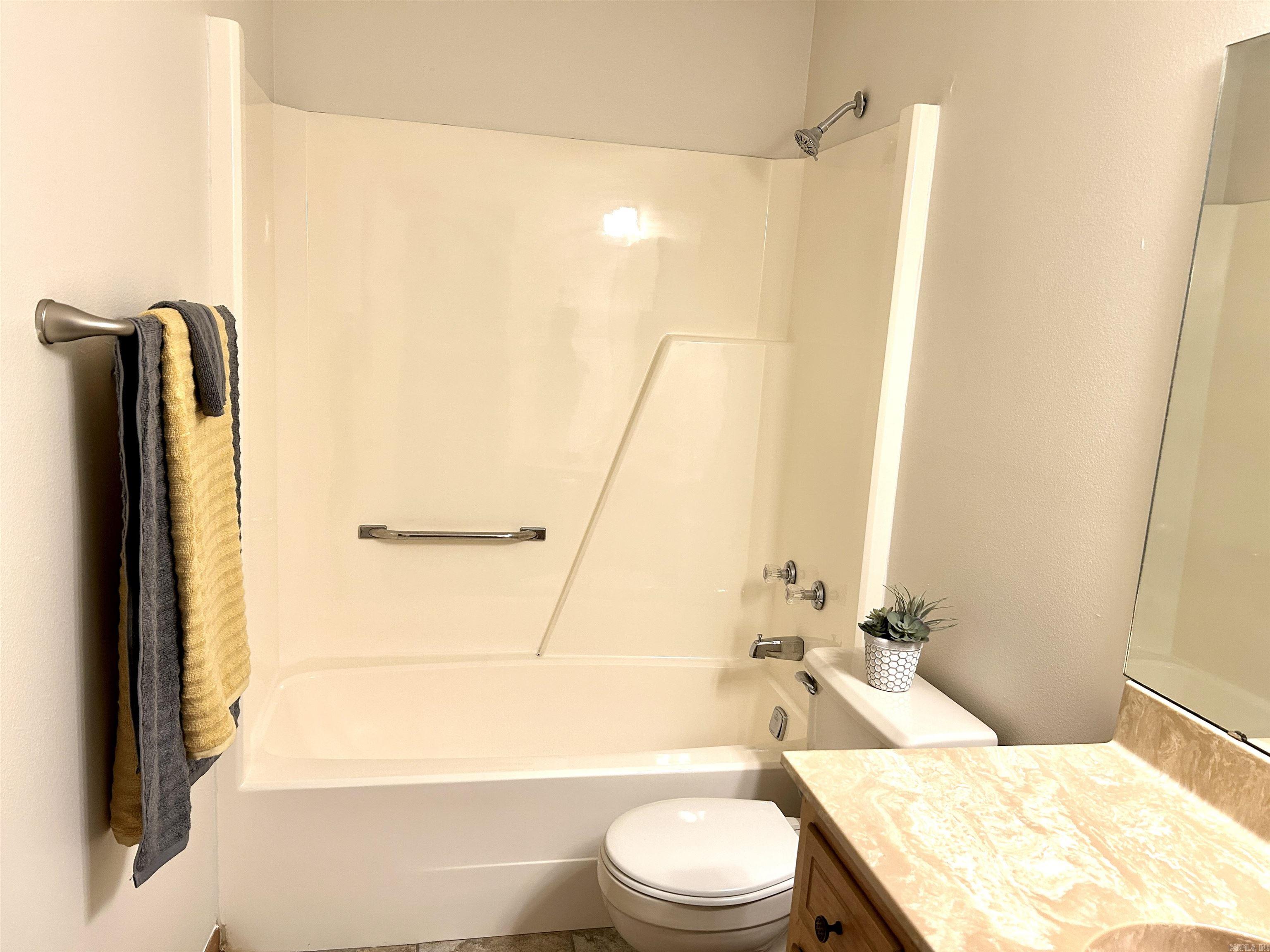 338 MORNING STAR CIRCLE  Benton, AR