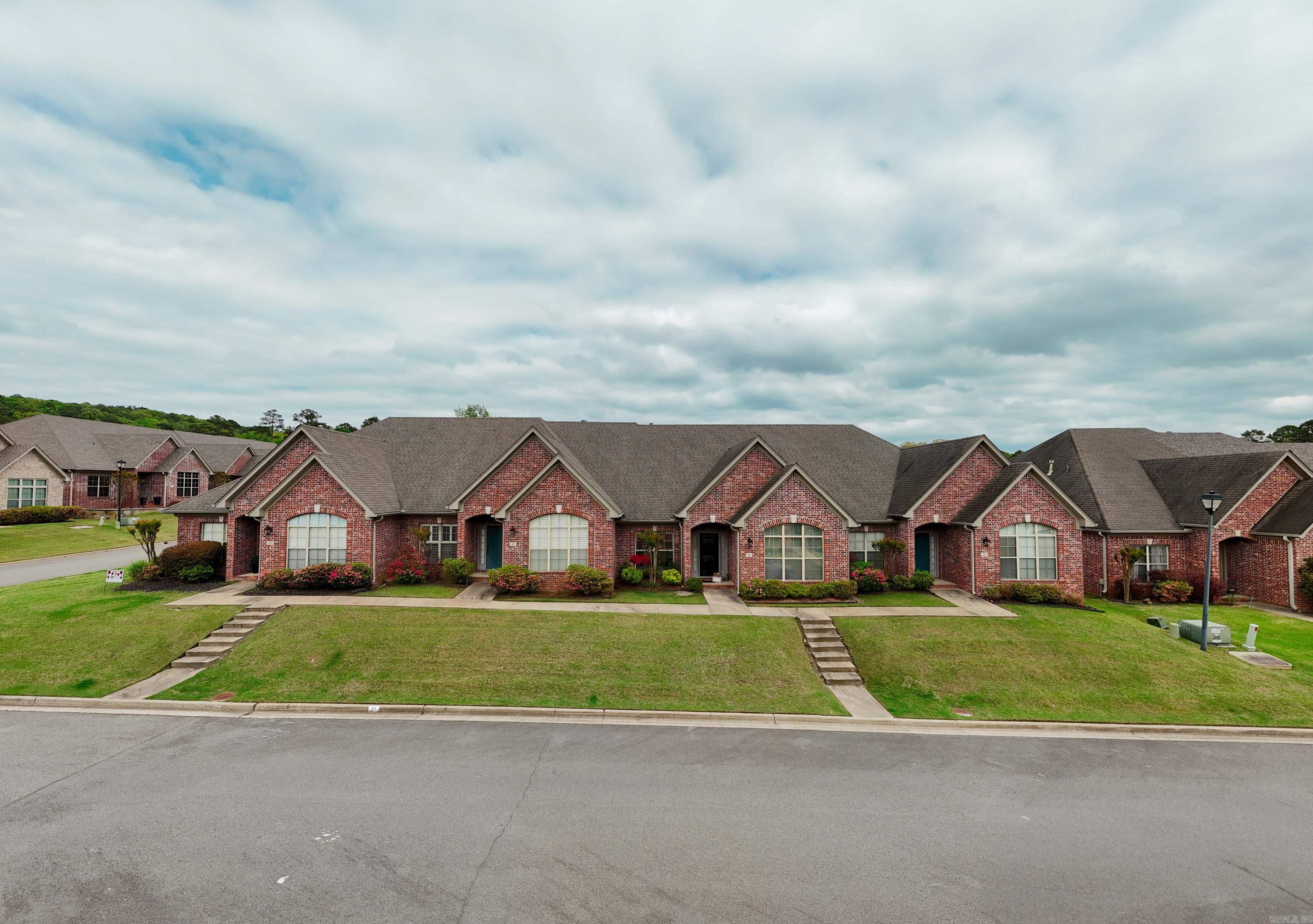 17 Chapman Ln  Little Rock, AR