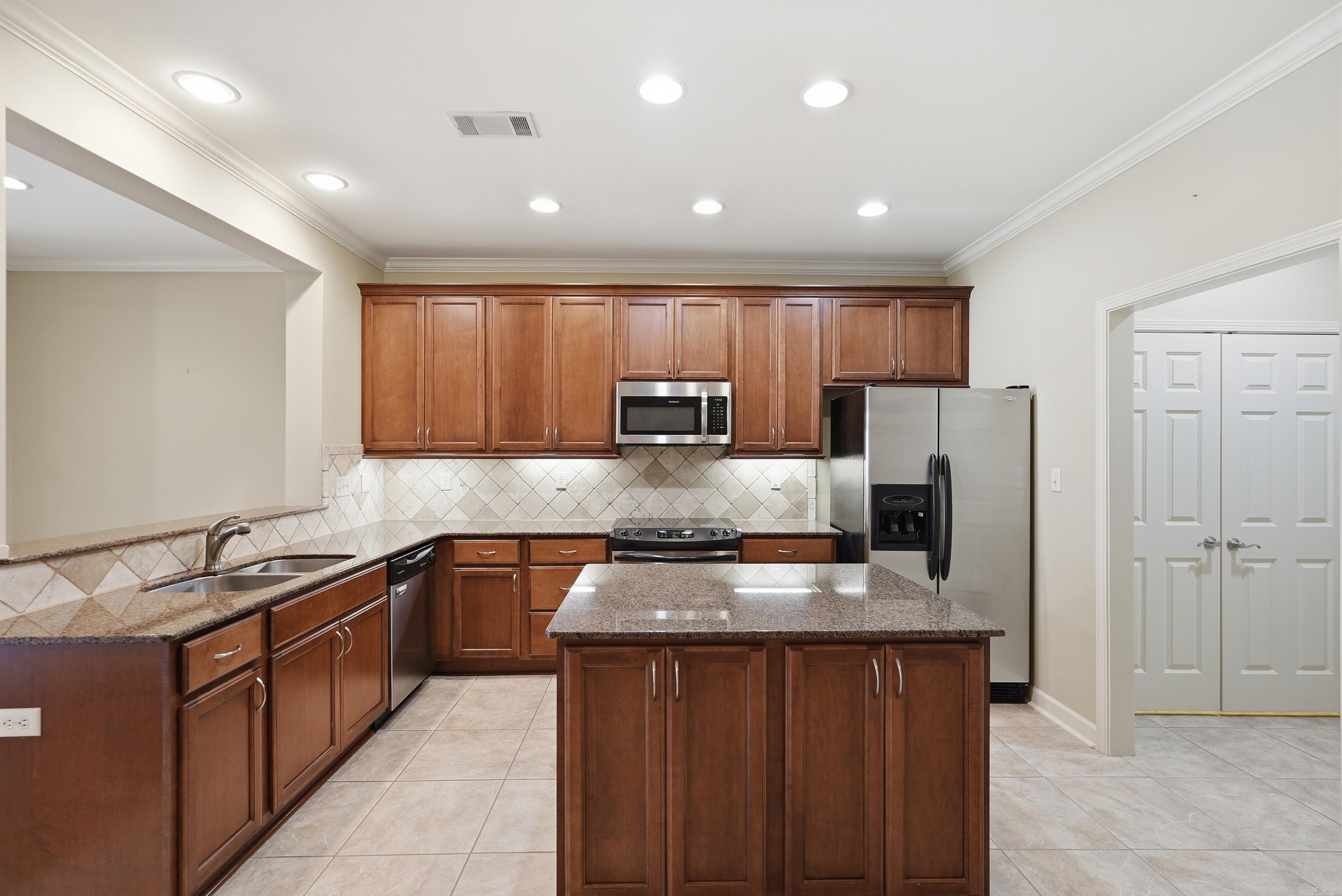 17 Chapman Ln  Little Rock, AR