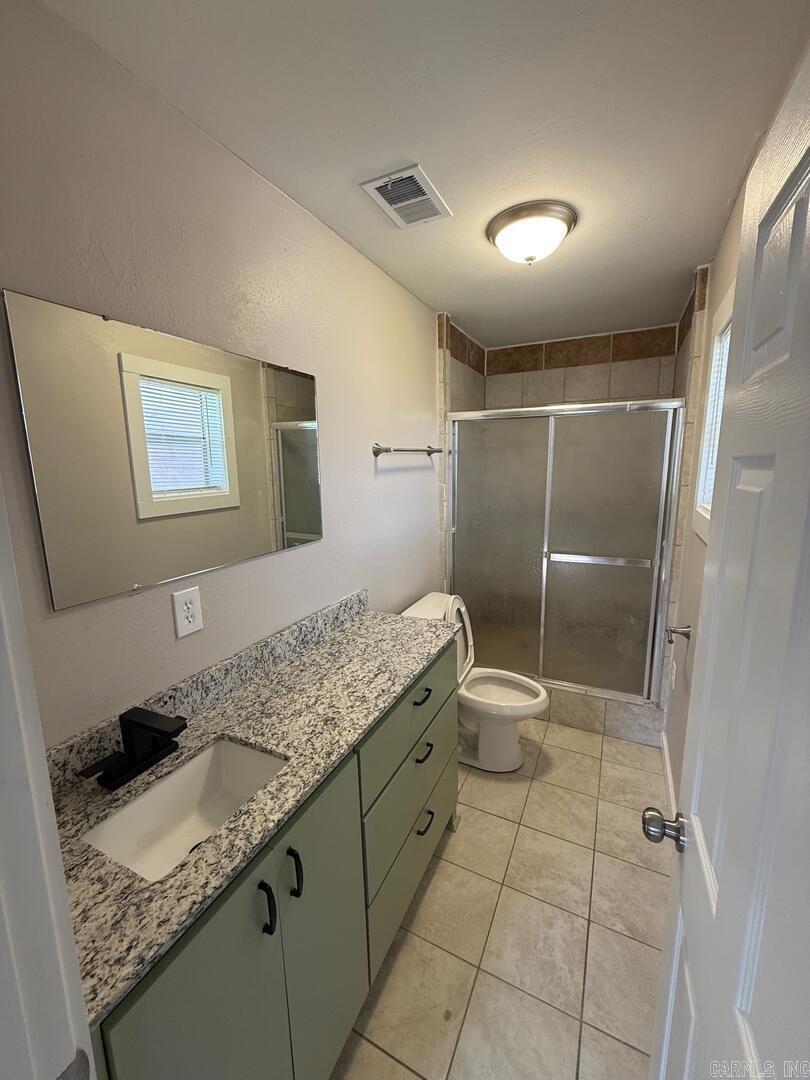 112 E palm  Lonoke, AR