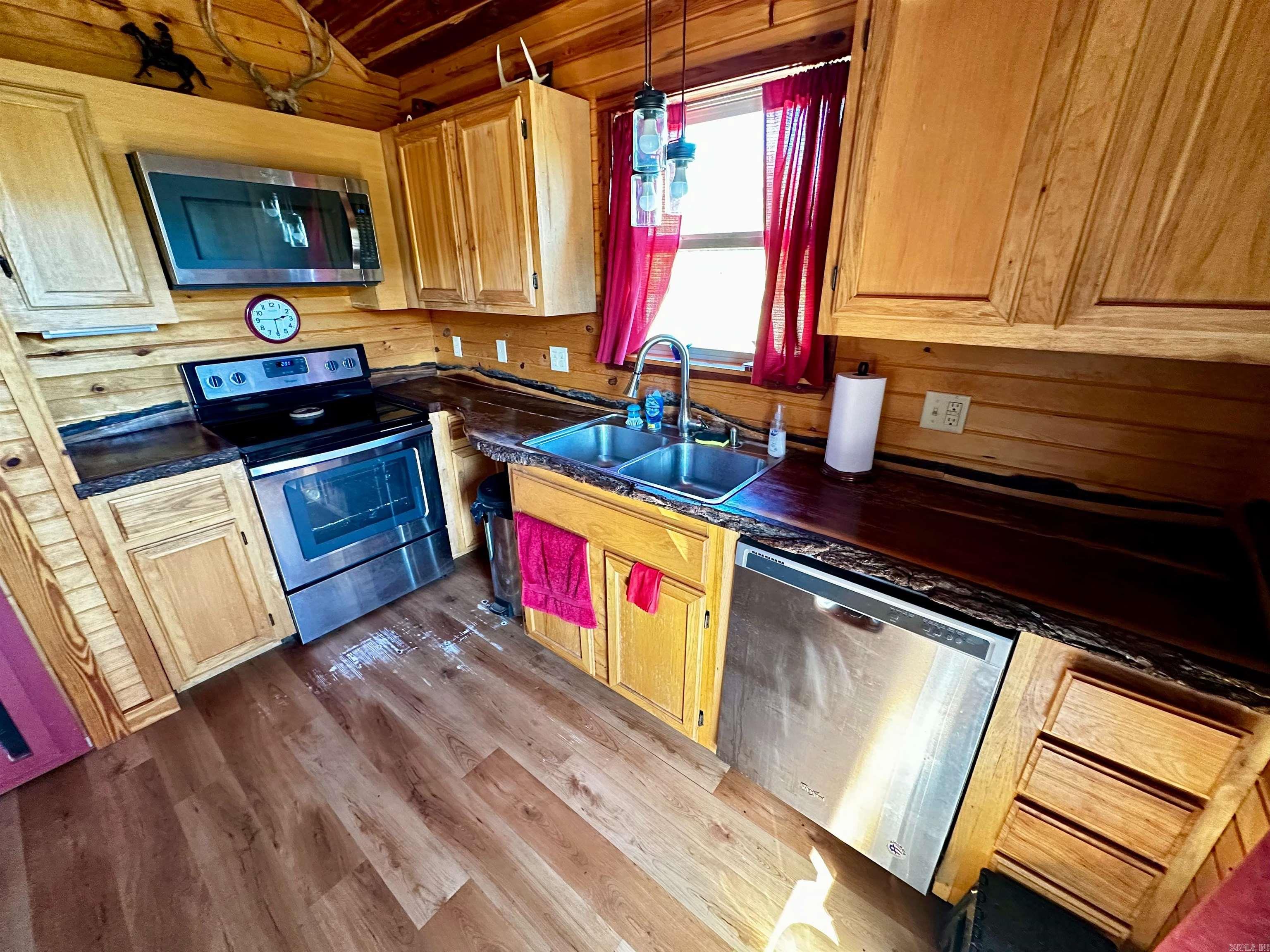 185 Sugar Hill  Mountain View, AR