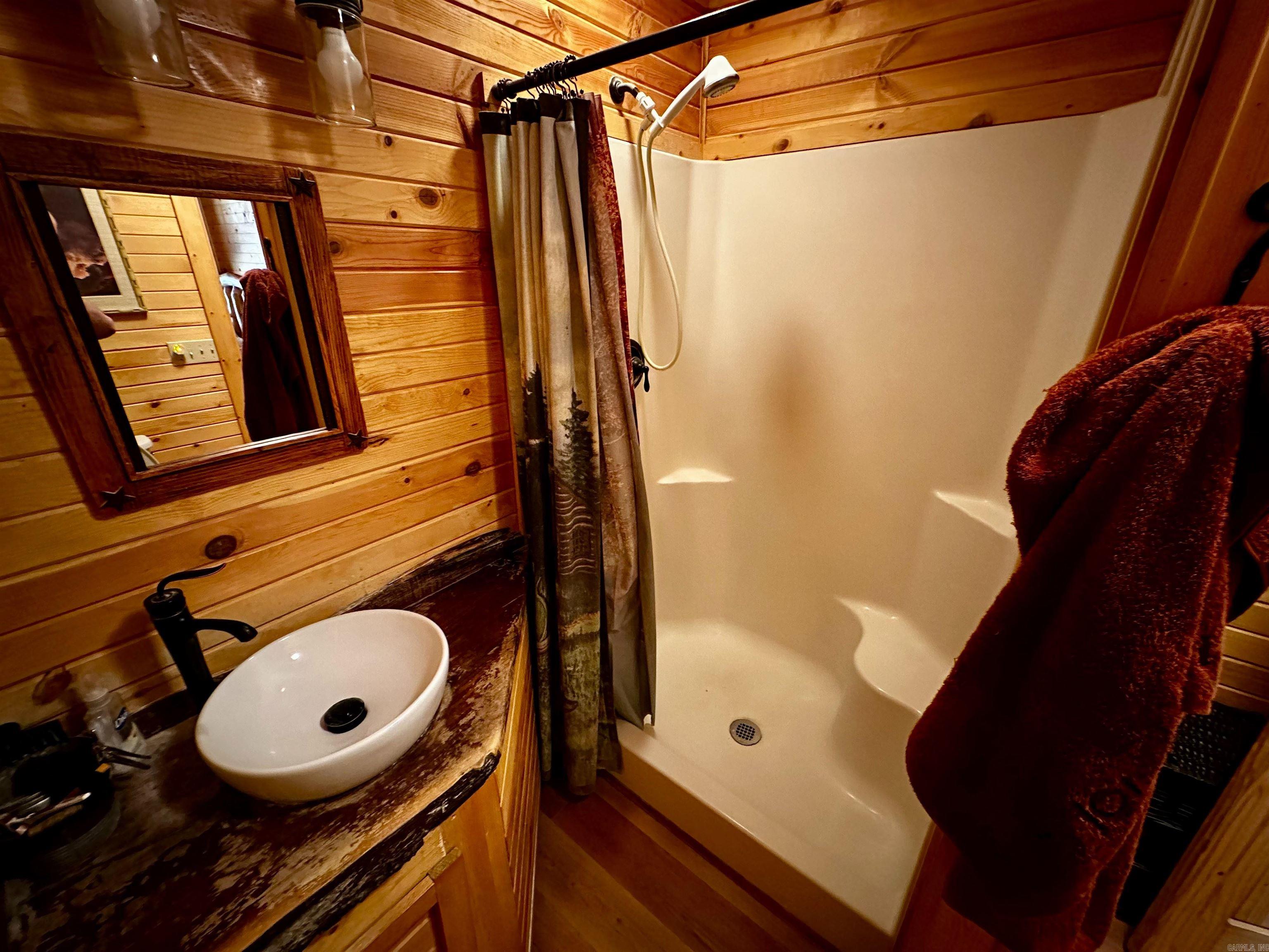 185 Sugar Hill  Mountain View, AR