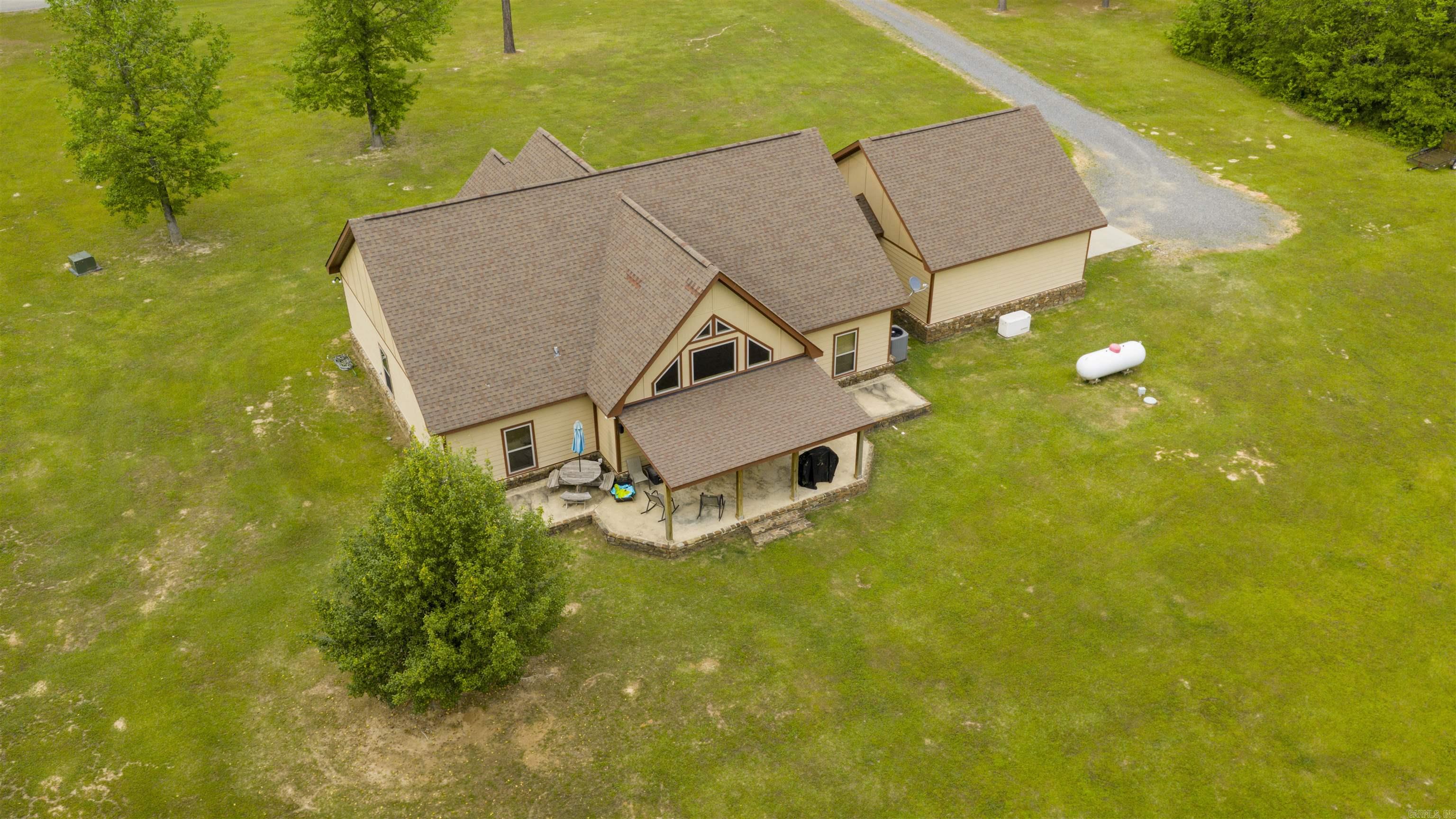 181 Chappel Creek  Camden, AR