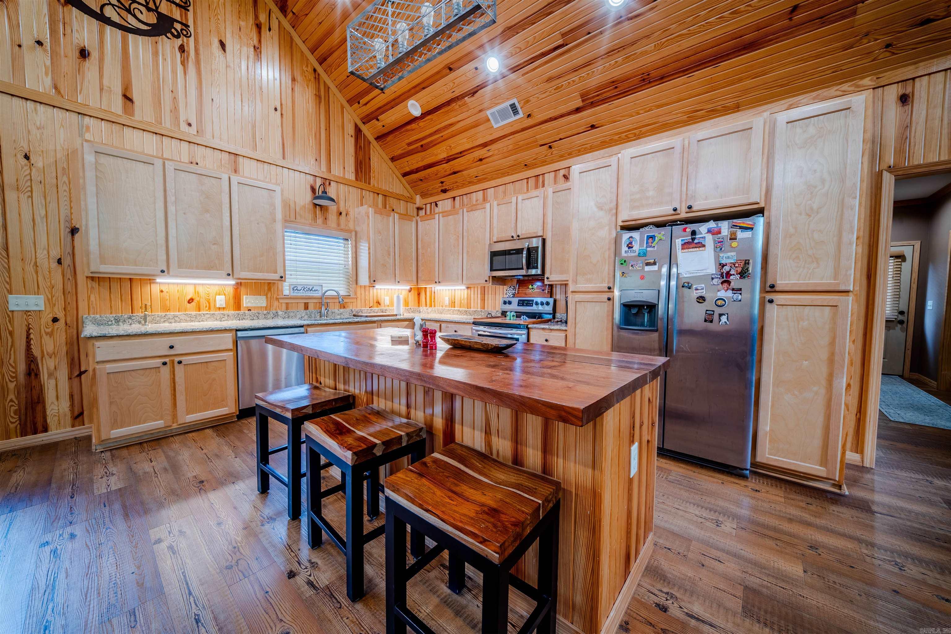 181 Chappel Creek  Camden, AR