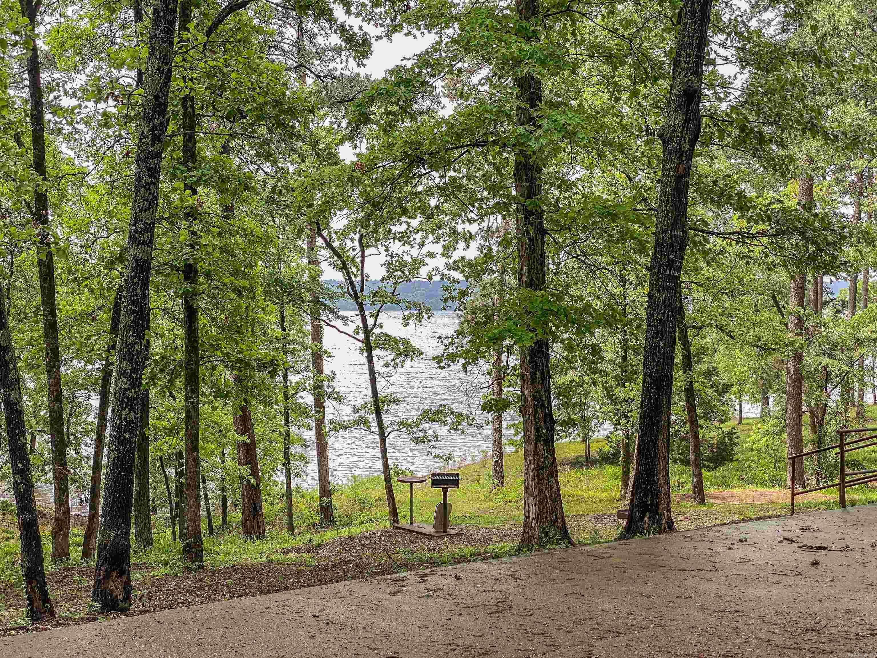 1801 Edgewood  Bismarck, AR