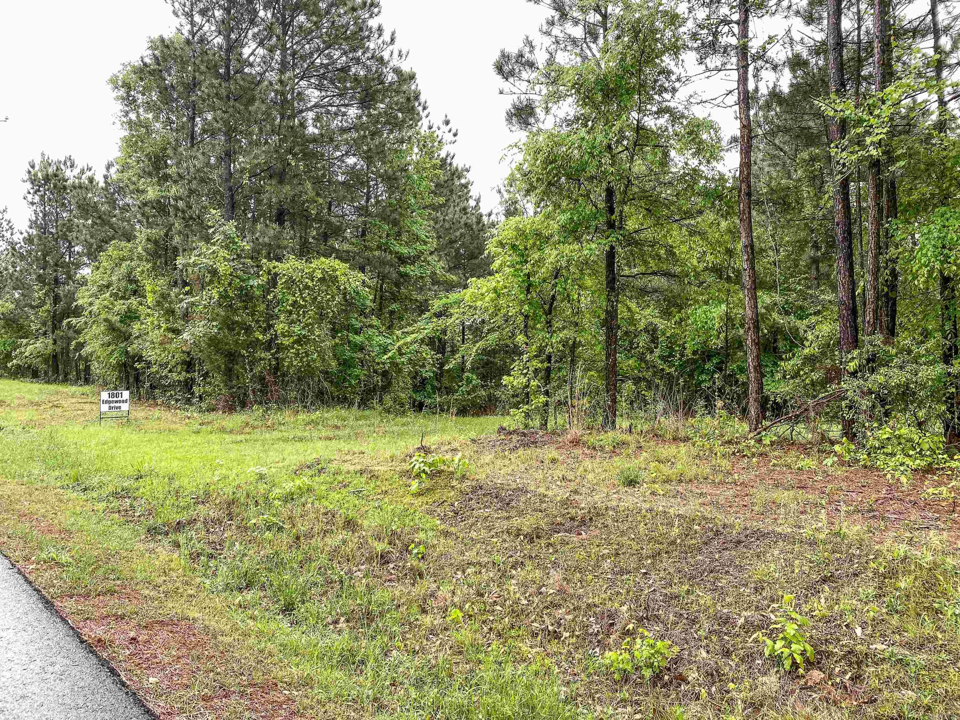 1801 Edgewood  Bismarck, AR