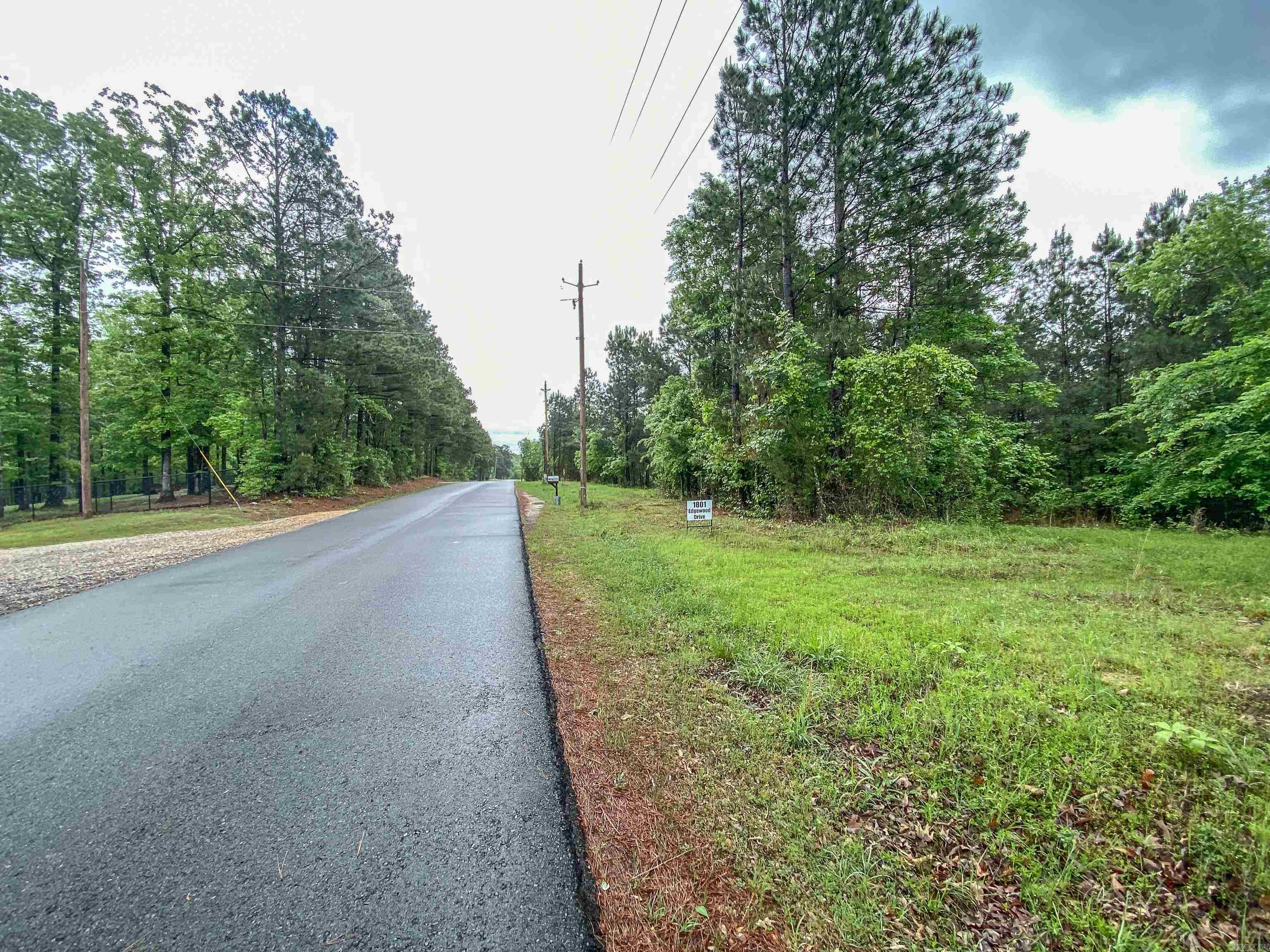 1801 Edgewood  Bismarck, AR